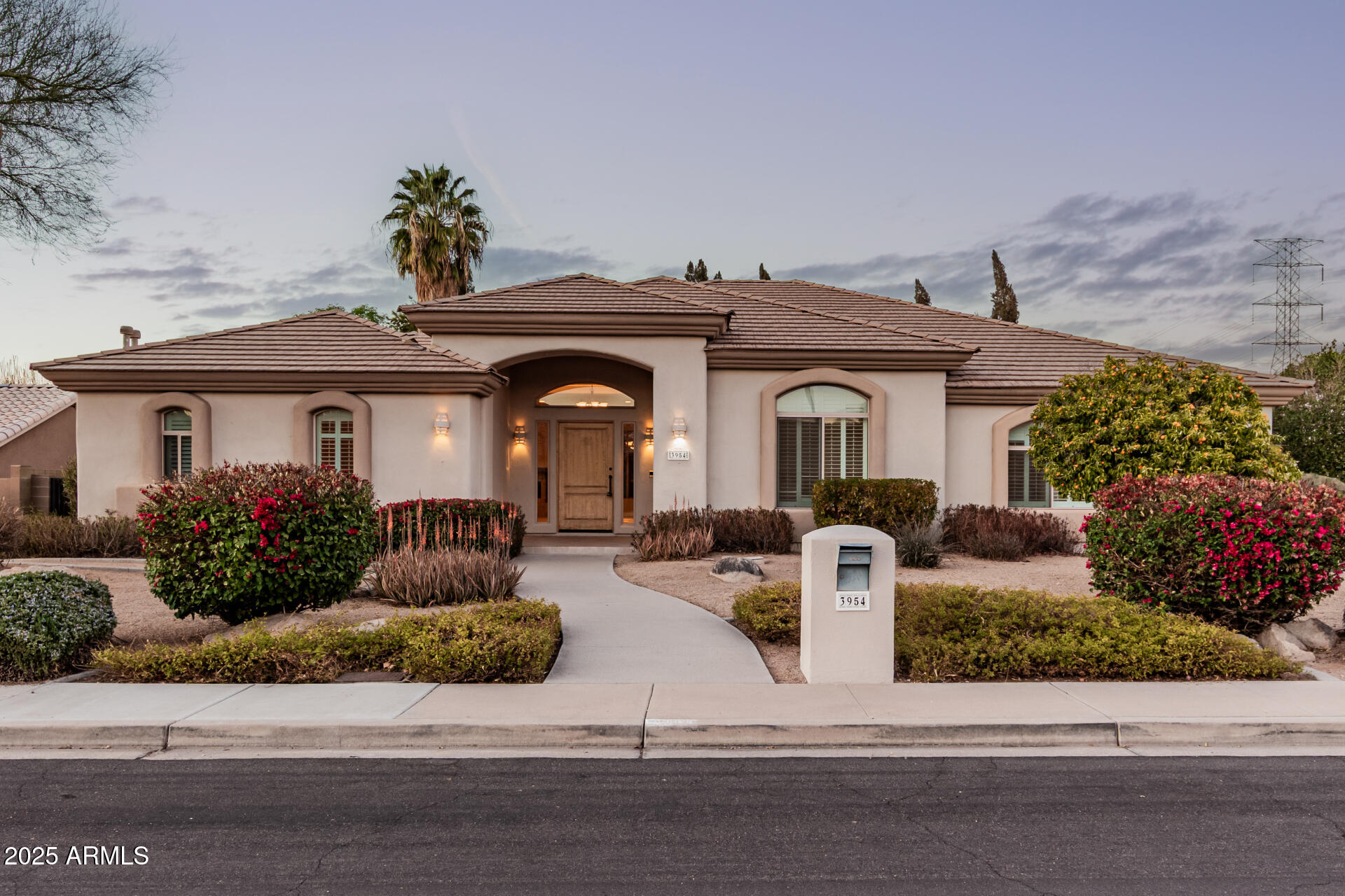 3954 E FLORIAN Avenue