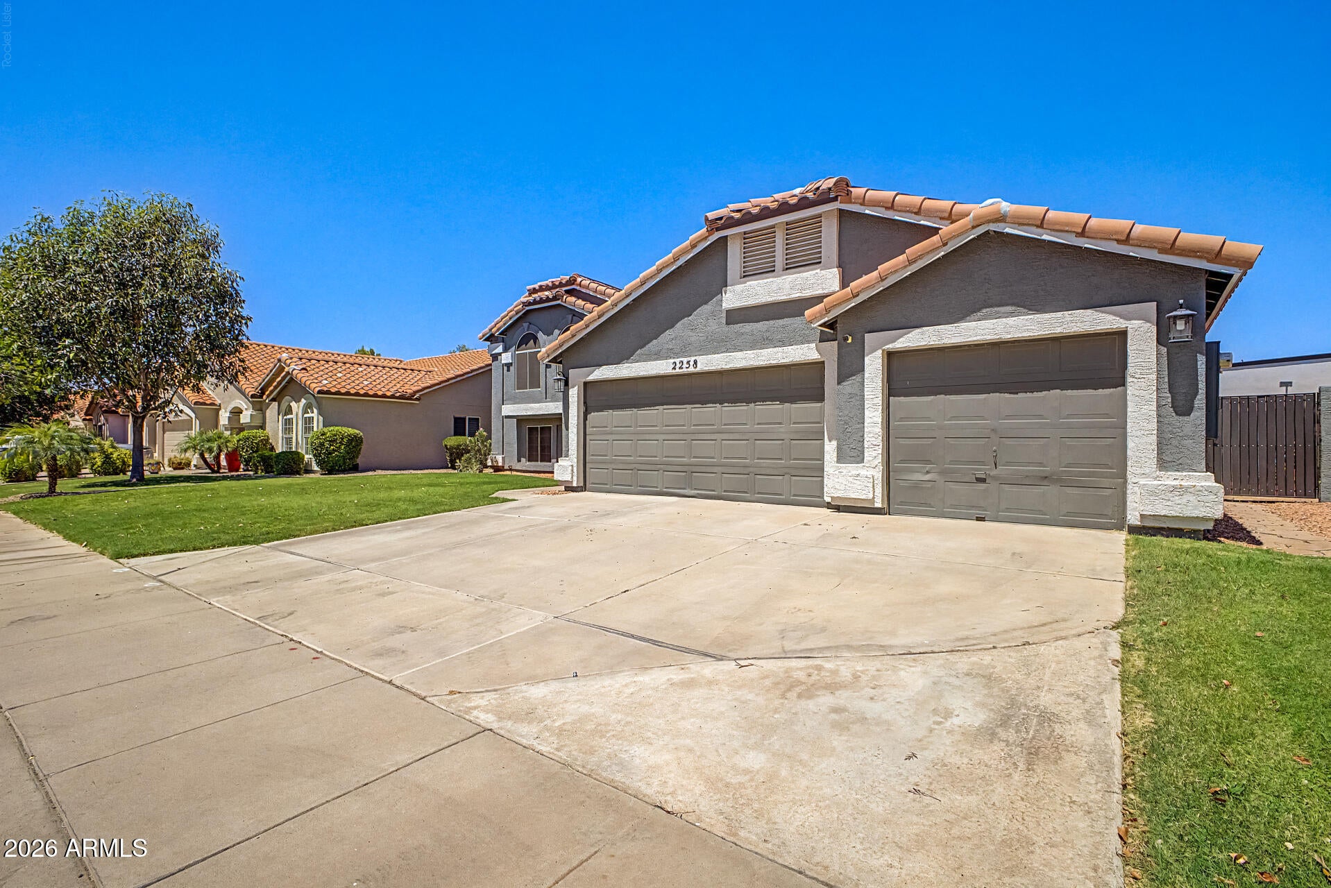 2258 E SANTA CRUZ Drive