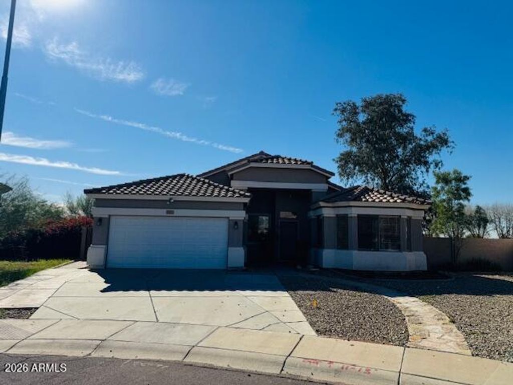 Photo of 6302 N 69th Drive, Glendale, AZ 85303 (MLS # 6977649)