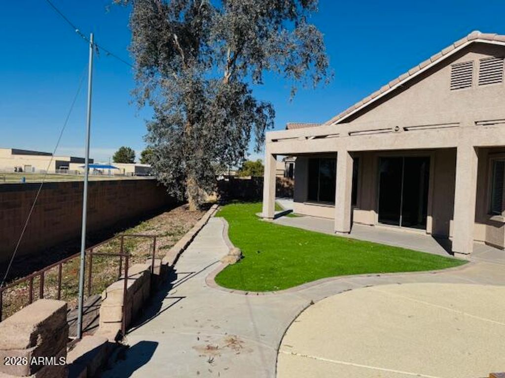 Photo of 6302 N 69th Drive, Glendale, AZ 85303 (MLS # 6977649)