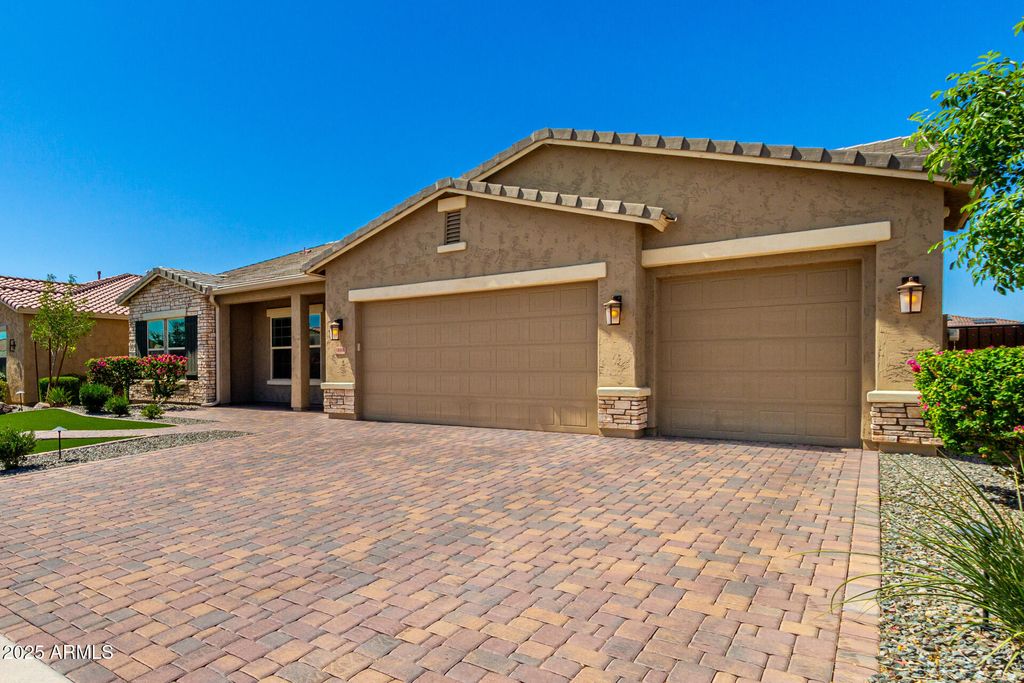 Photo of 18908 W Montebello Avenue, Litchfield Park, AZ 85340 (MLS # 6924474)