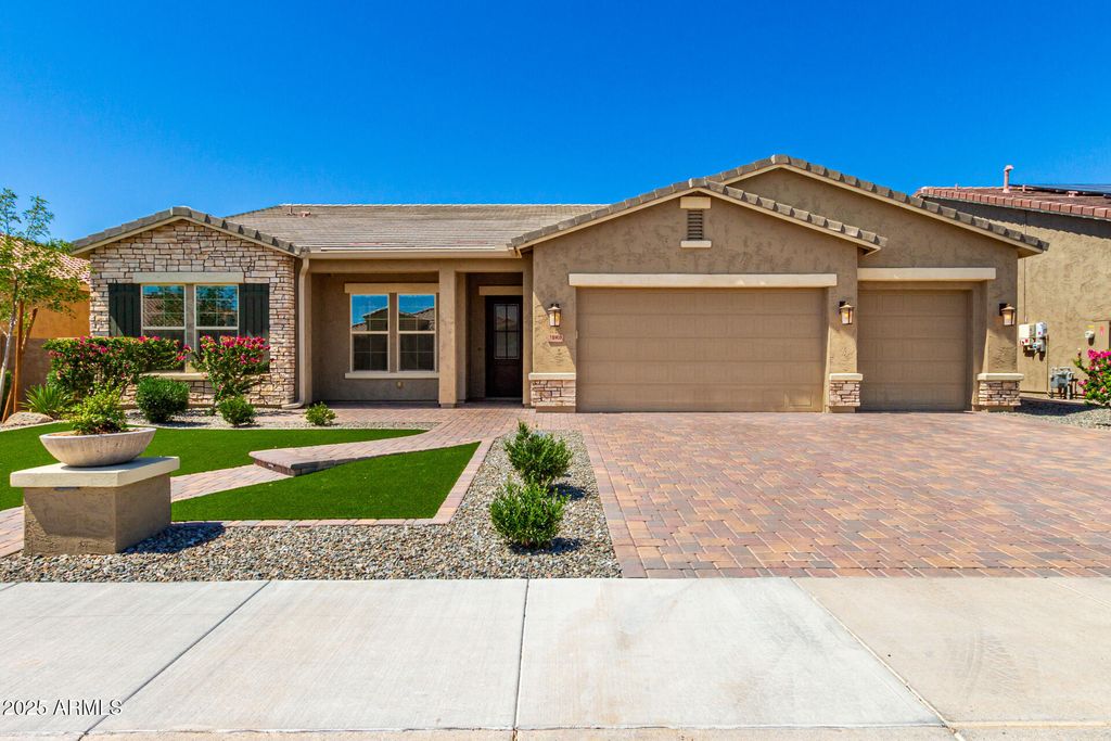 Photo of 18908 W Montebello Avenue, Litchfield Park, AZ 85340 (MLS # 6924474)
