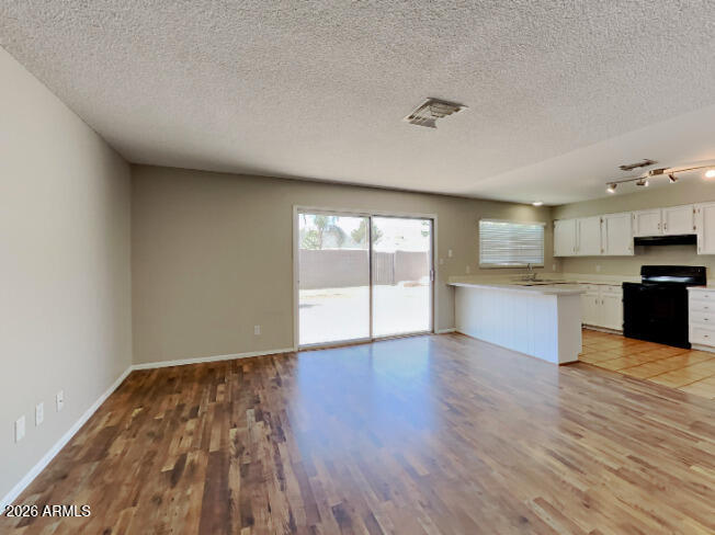 1610 W Estrella Drive