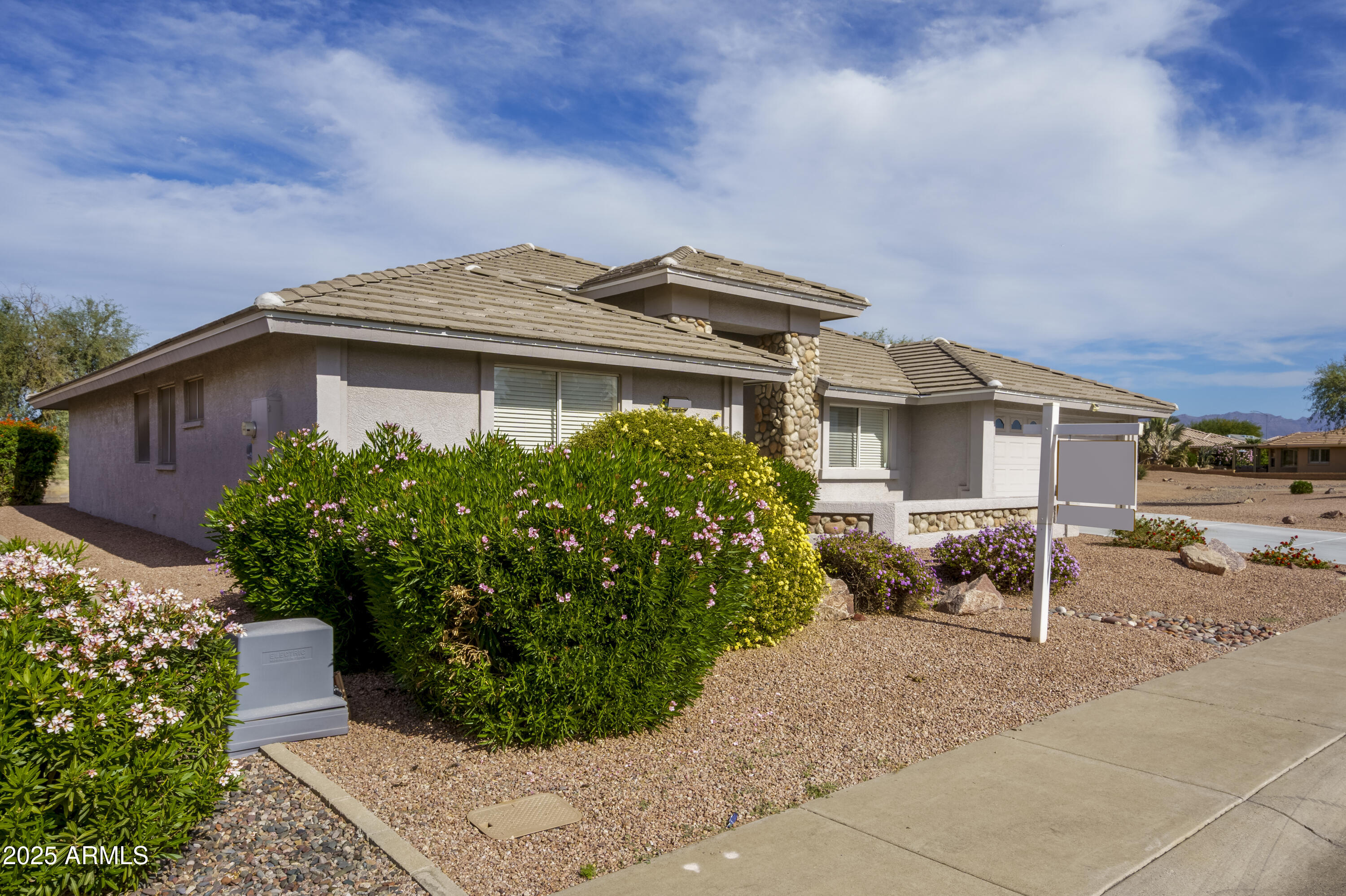 11438 E MEDINA Avenue