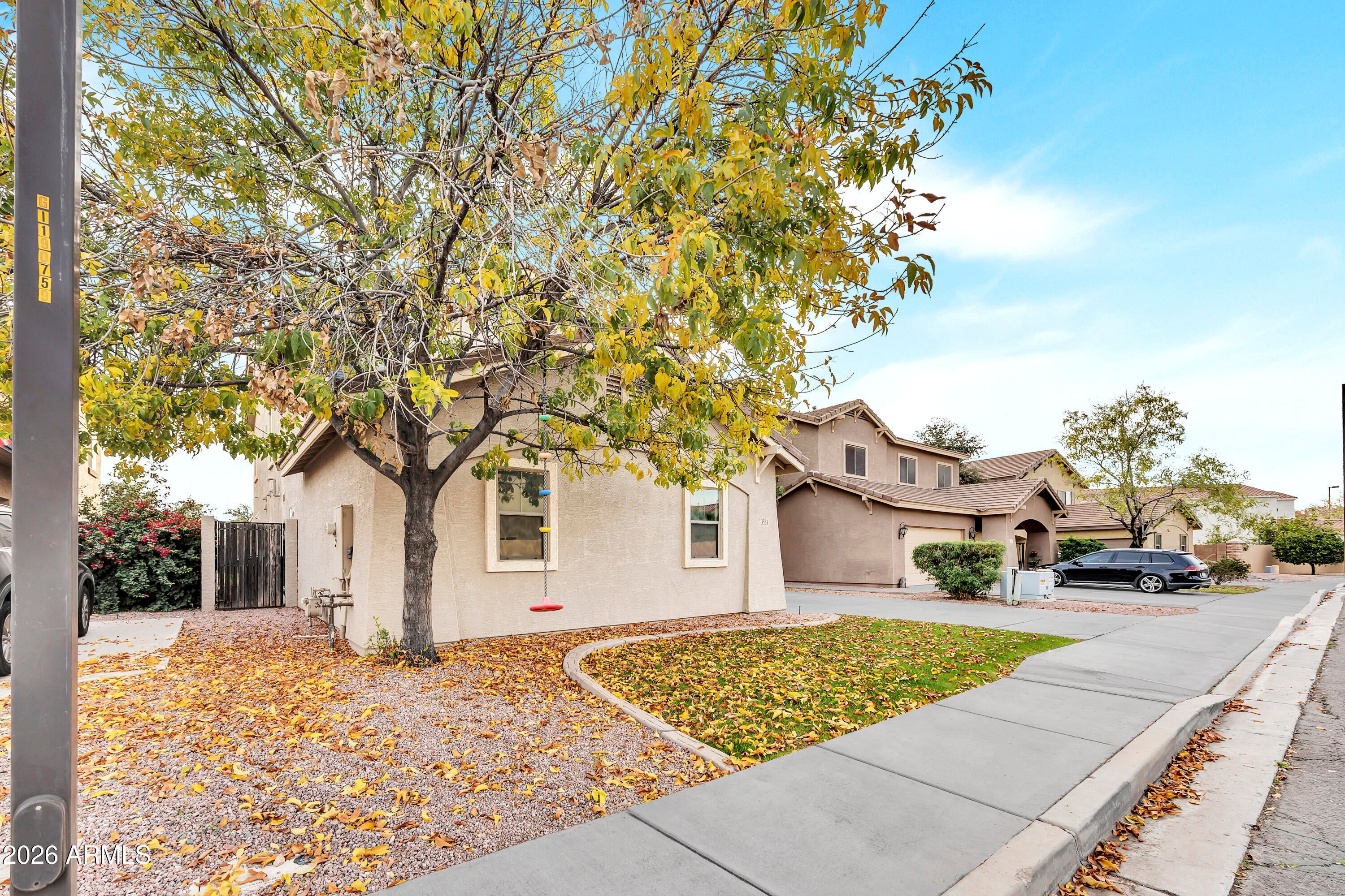 3533 E FLOWER Street