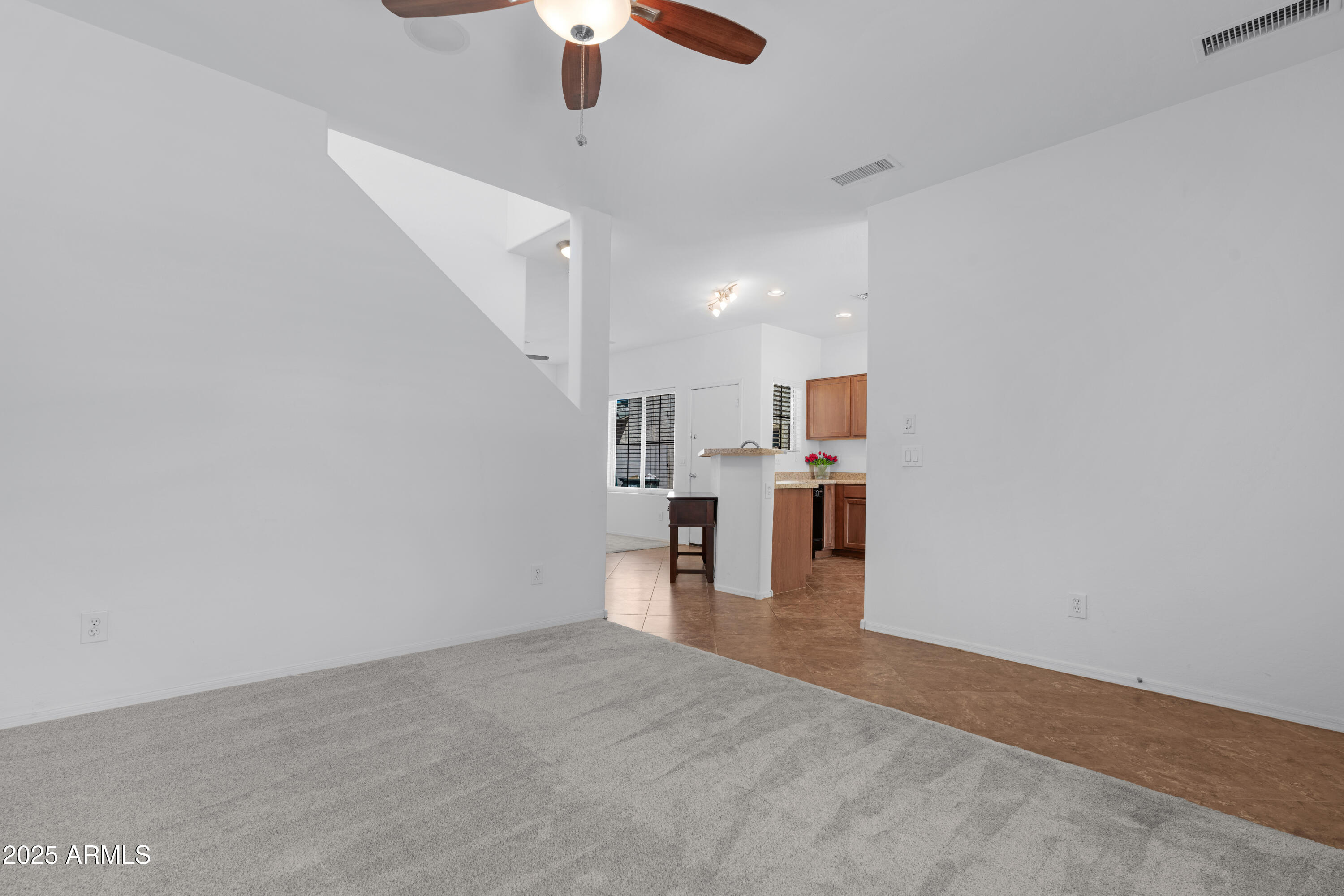 9422 S 33RD Drive