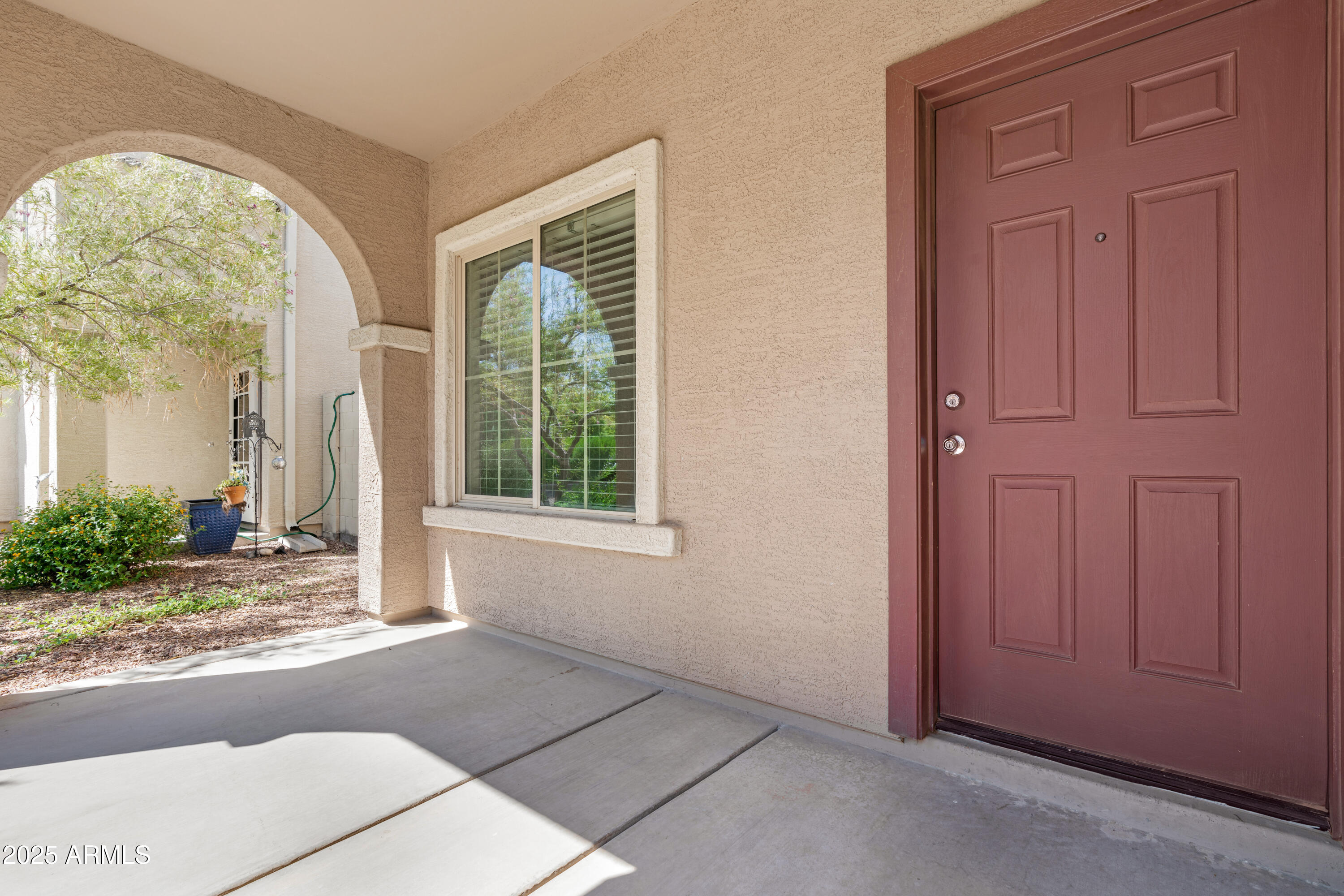 9422 S 33RD Drive