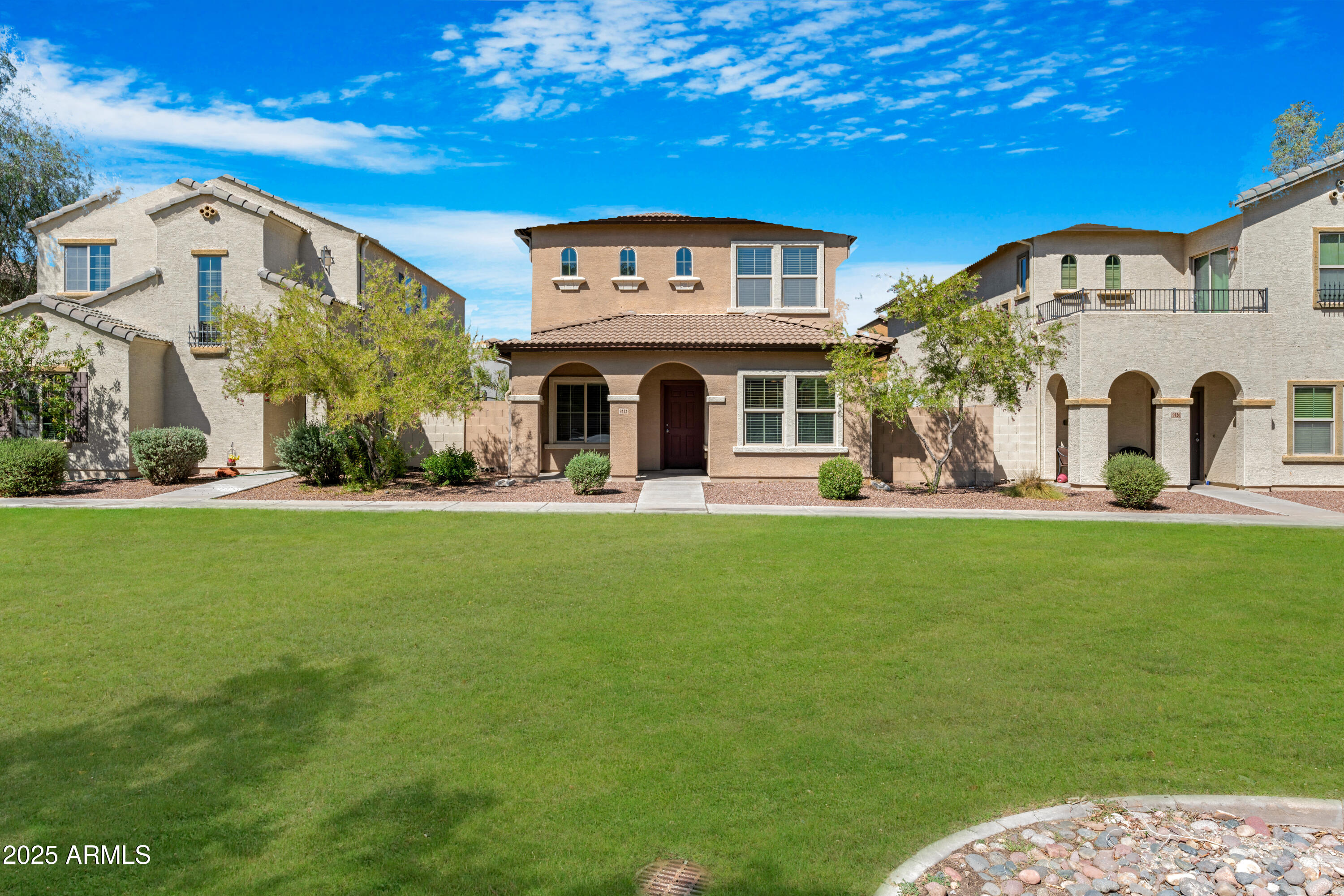 9422 S 33RD Drive