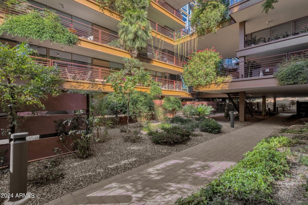 Photo of 7131 E Rancho Vista Drive #2003, Scottsdale, AZ 85251 (MLS # 7038409)
