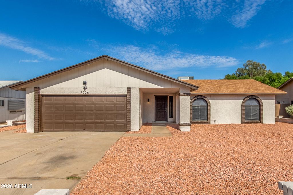 Photo of 7226 W Sunnyslope Lane, Peoria, AZ 85345 (MLS # 6968852)