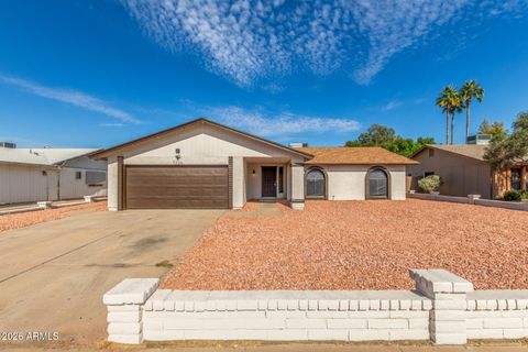 7226 W SUNNYSLOPE Lane Peoria AZ 85345