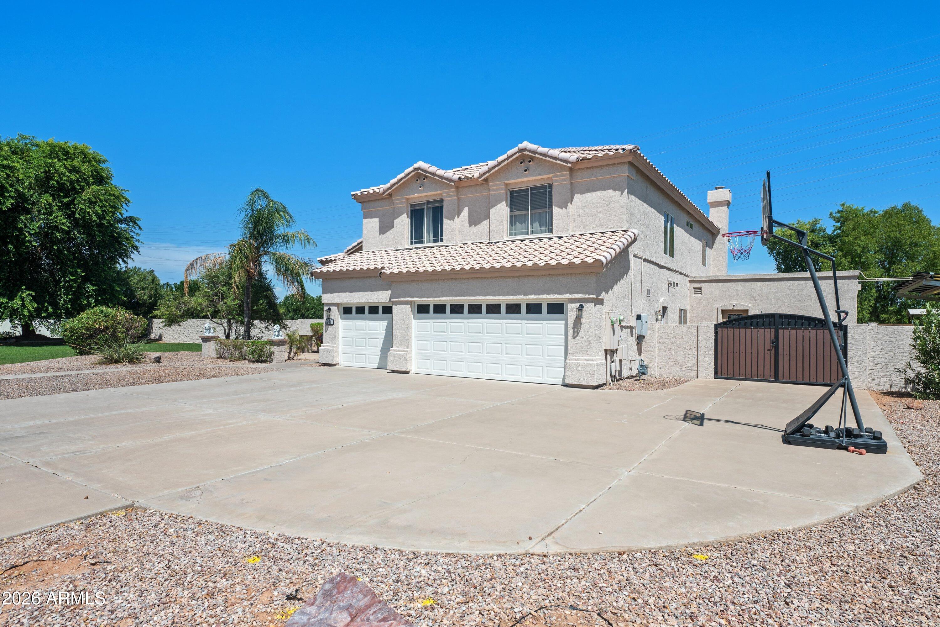241 S Equestrian Court