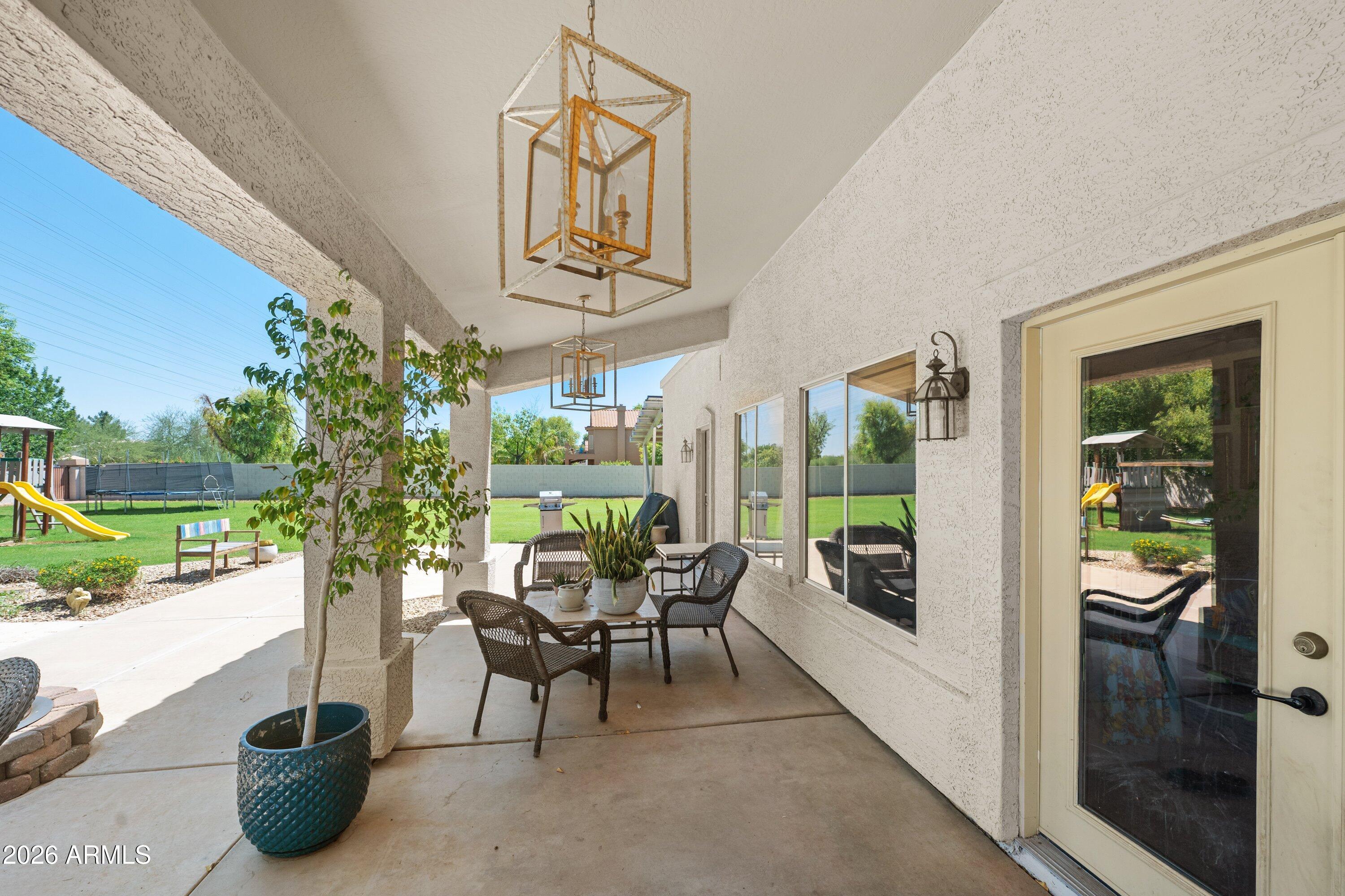 241 S Equestrian Court