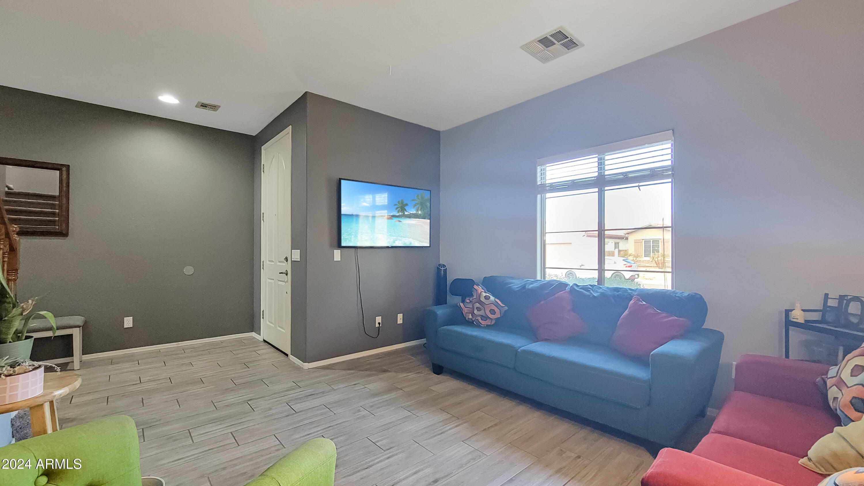 9949 W MARGUERITE Avenue