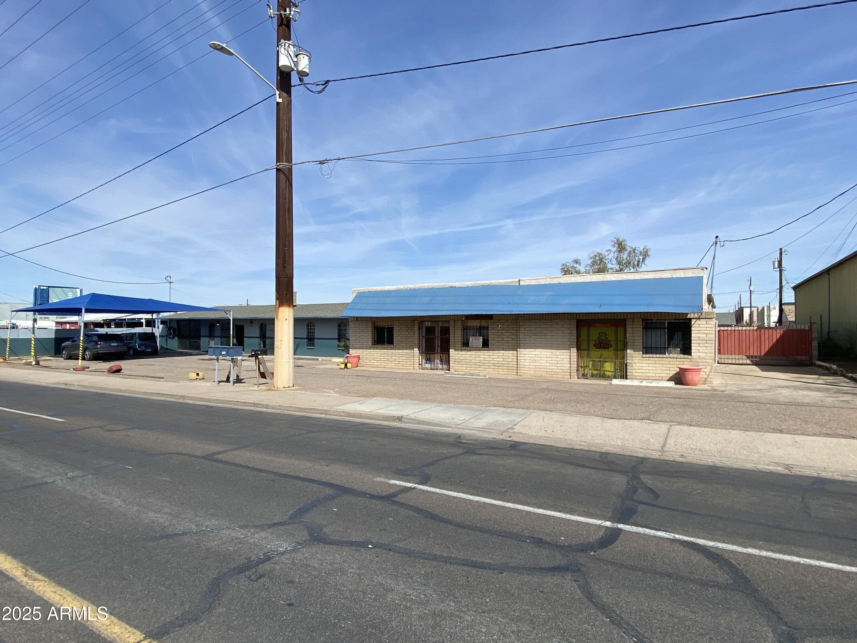 1324 E BROADWAY Road