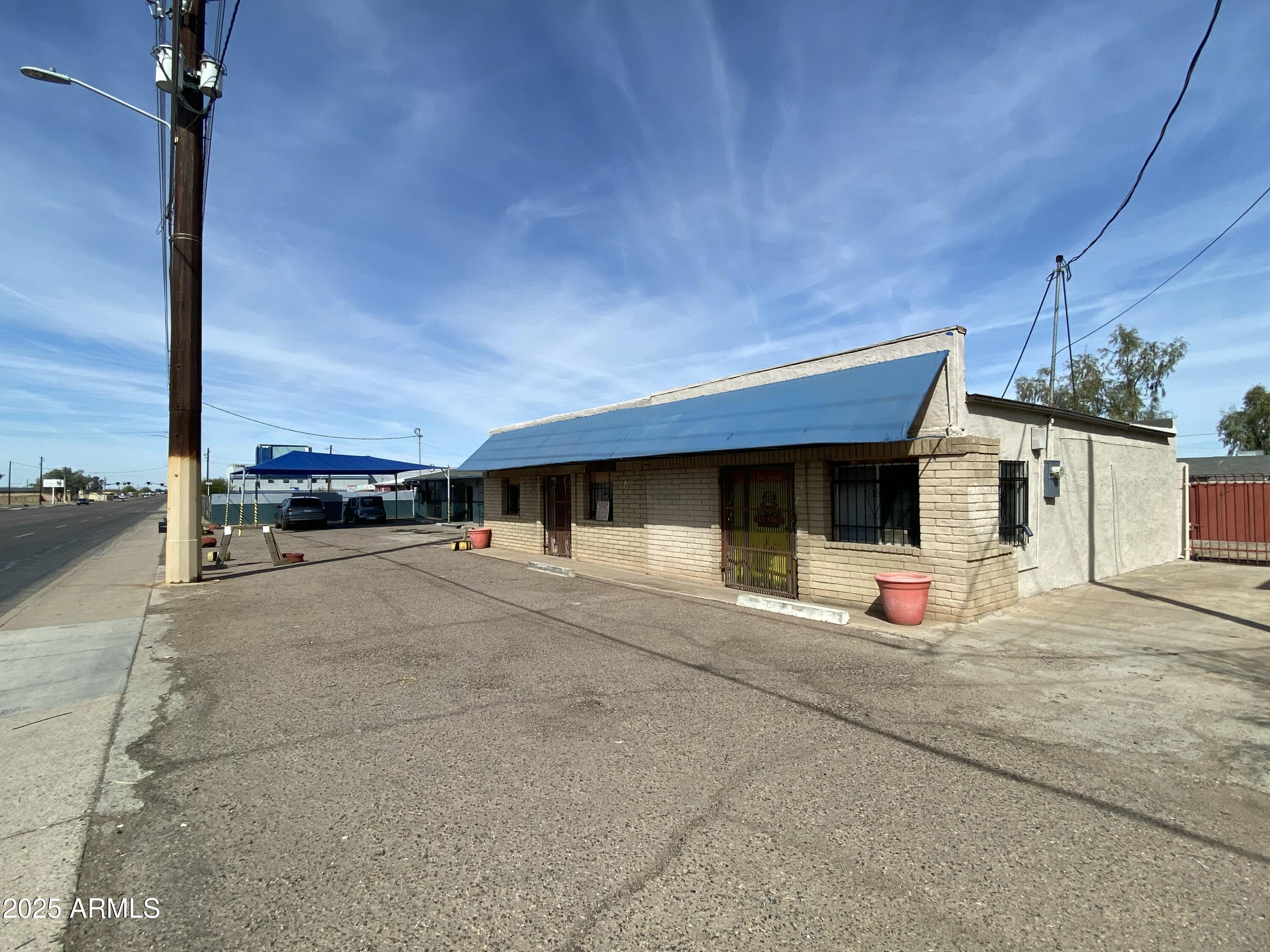 1324 E BROADWAY Road