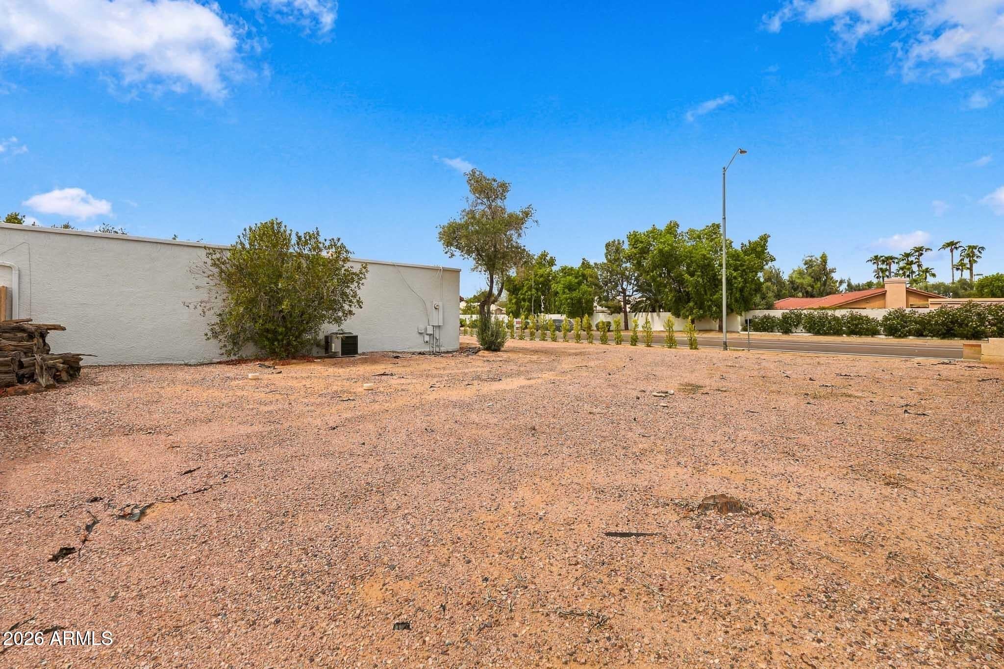 8601 E Cactus Road
