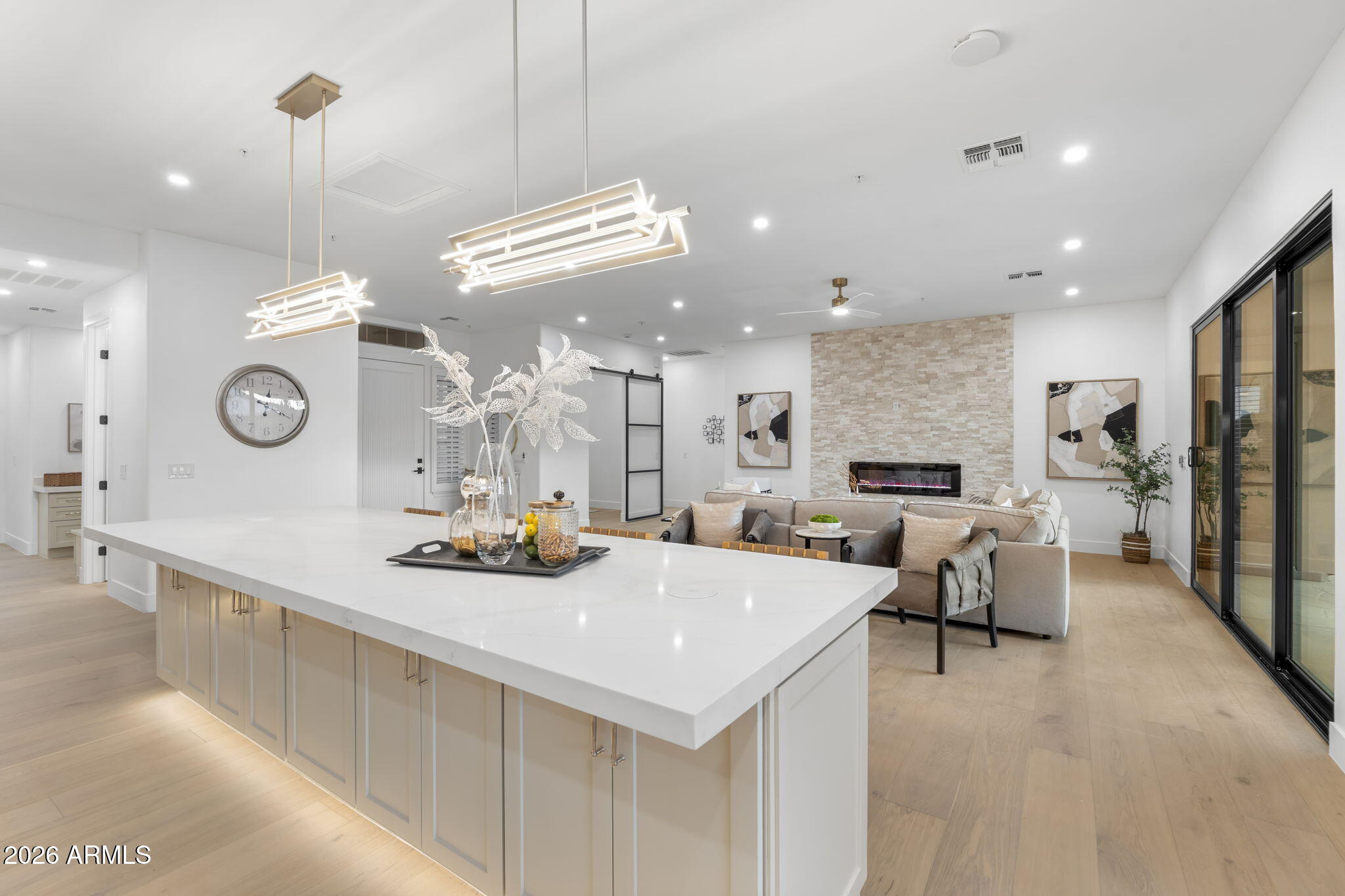 10304 E ACACIA Drive