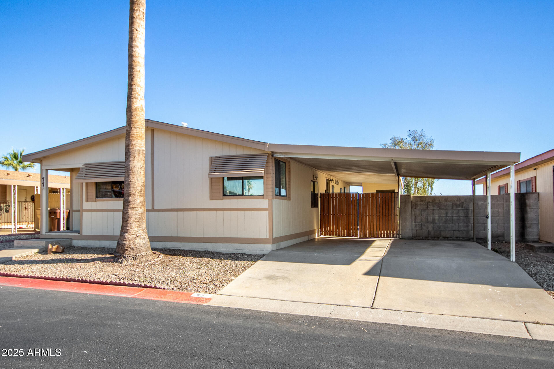 8601 N 103RD Avenue 77