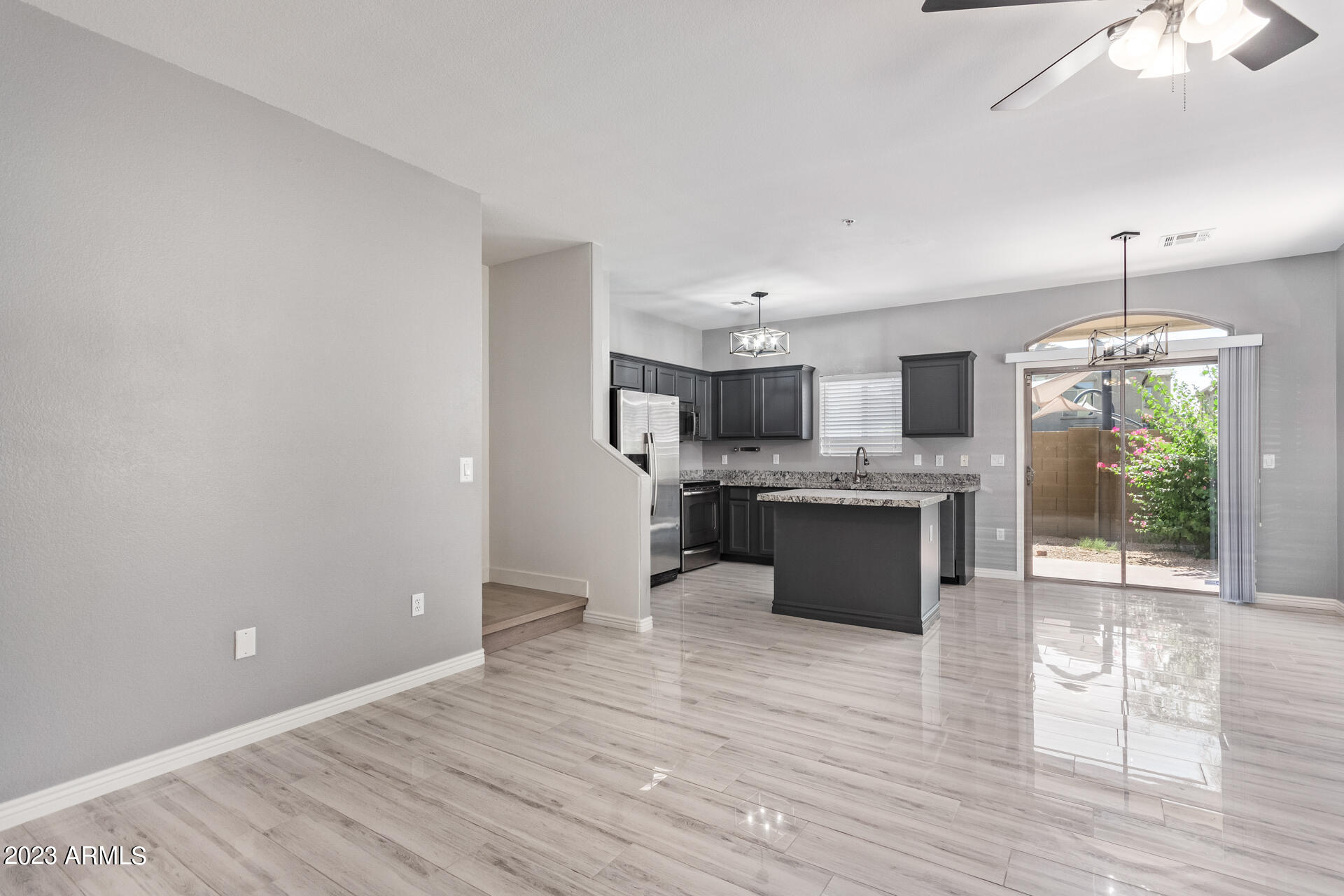 2150 W ALAMEDA Road 1015