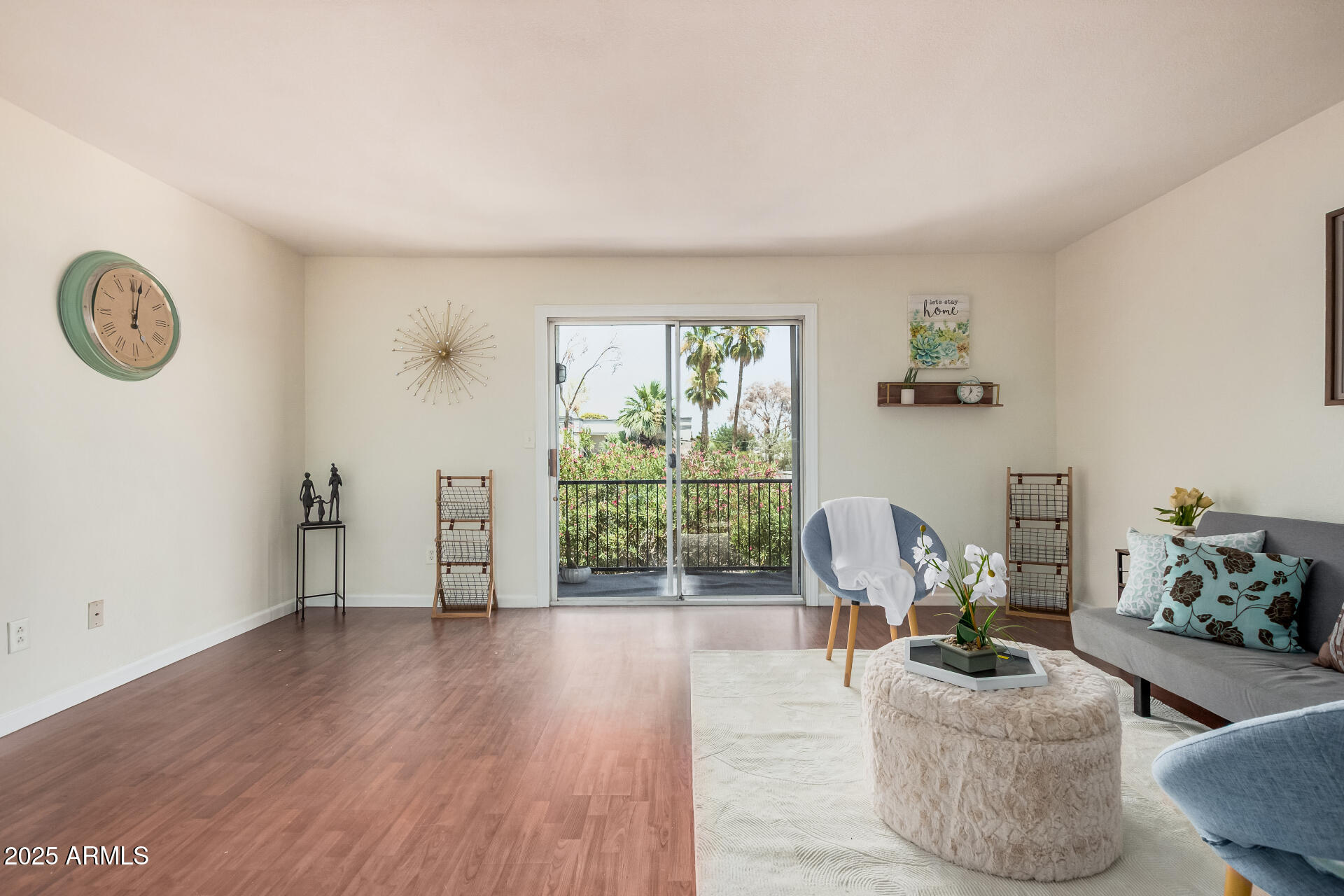 740 W ELM Street 266
