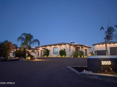 37913 N 14TH Avenue Phoenix AZ 85086