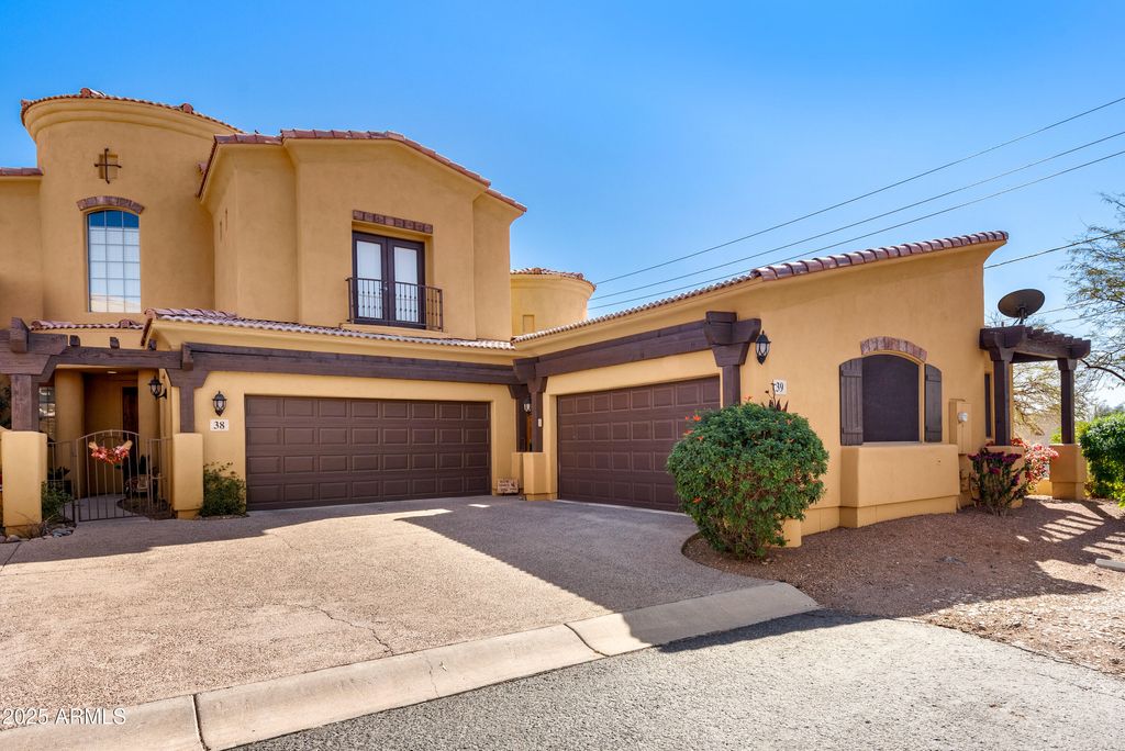Photo of 5370 S Desert Dawn Drive #39, Gold Canyon, AZ 85118 (MLS # 6828688)