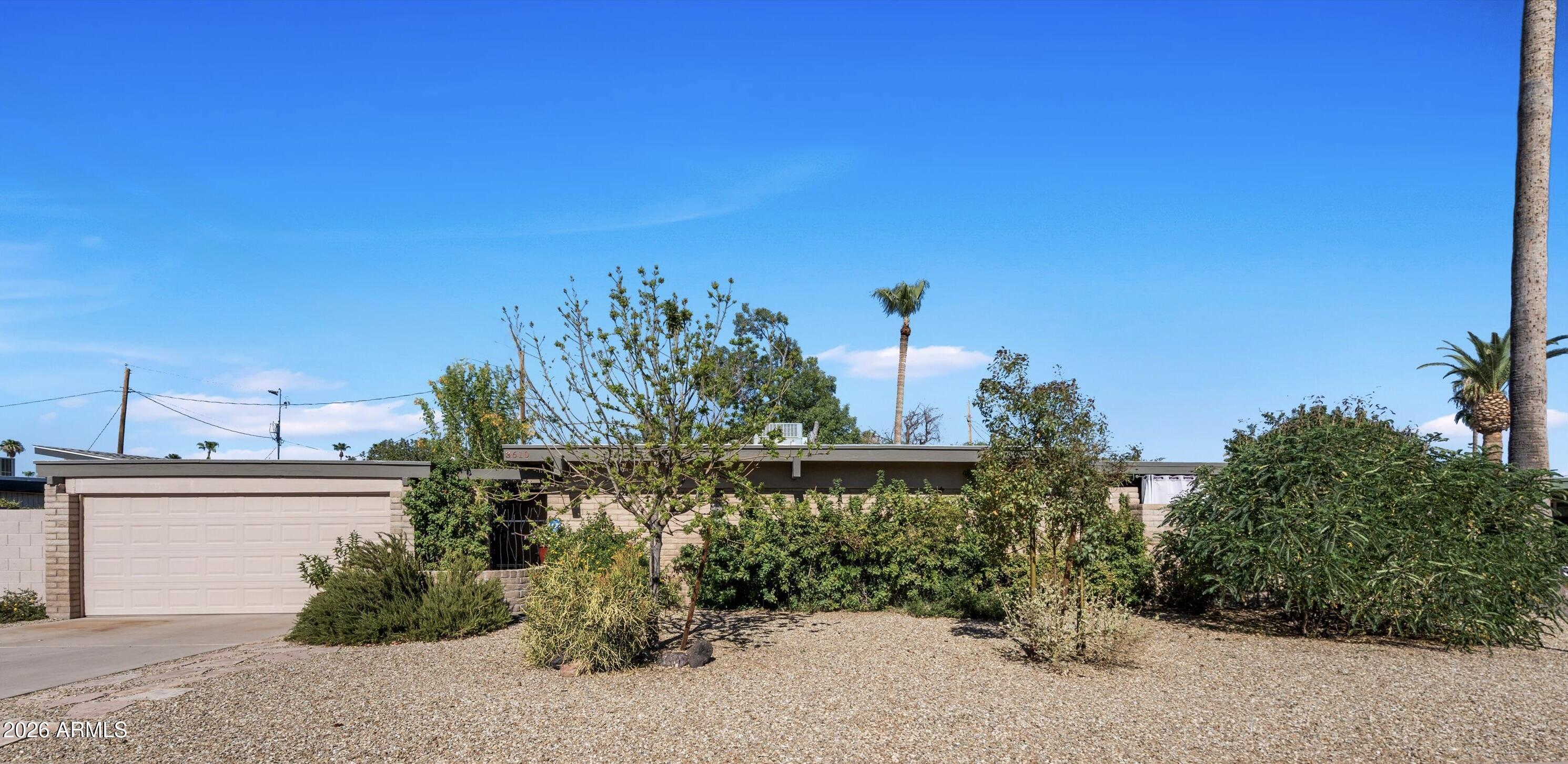 3610 E SUNNYSIDE Drive