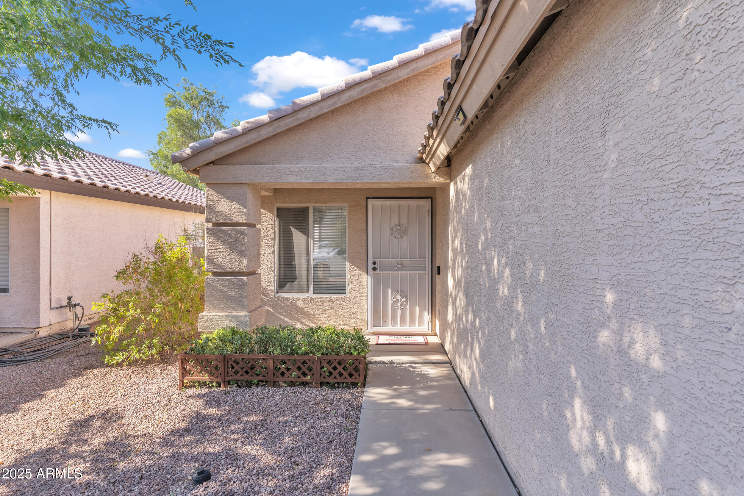 11216 W SELLS Drive