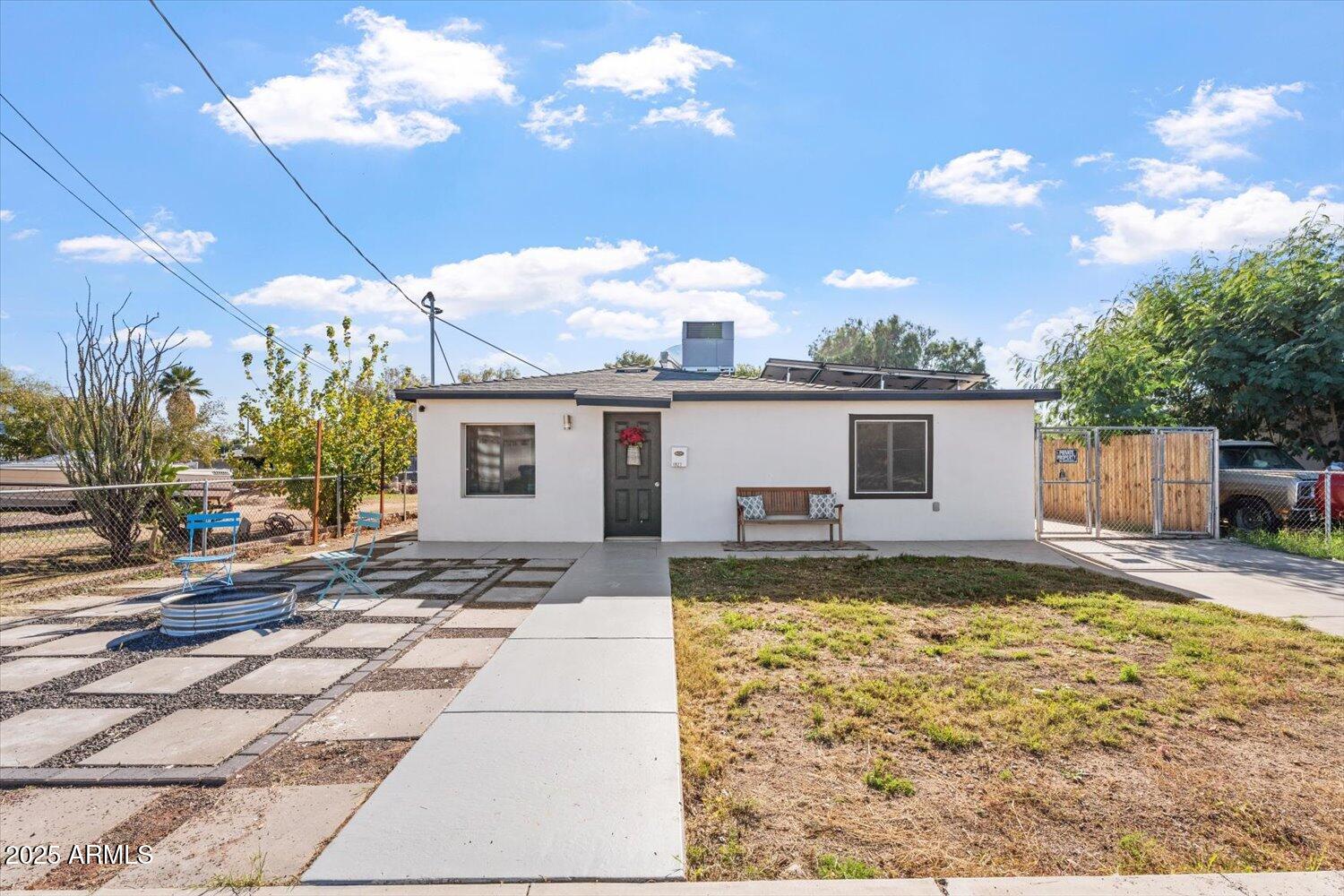 1927 W LAWRENCE Road