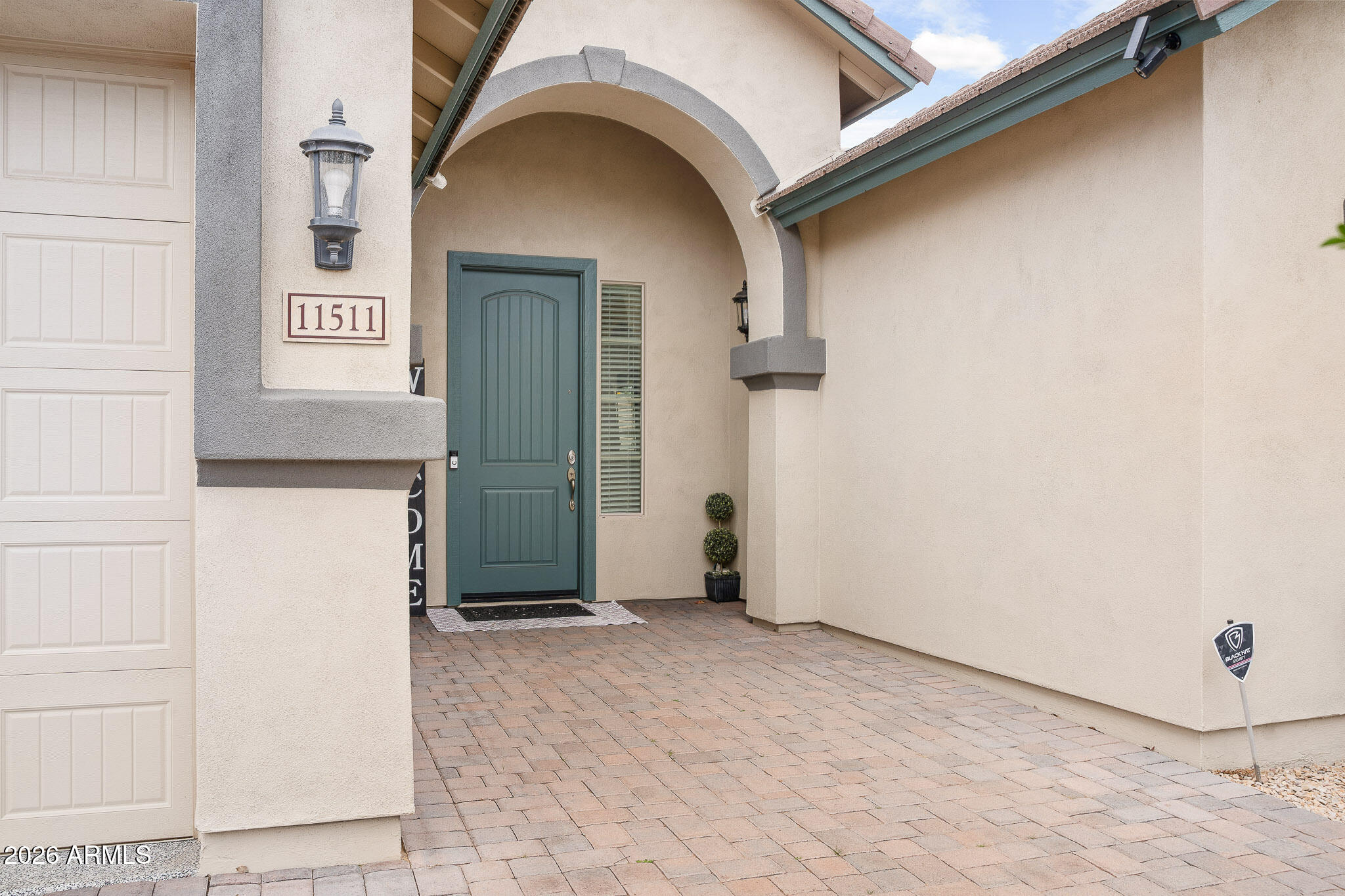 11511 E SEAVER Avenue