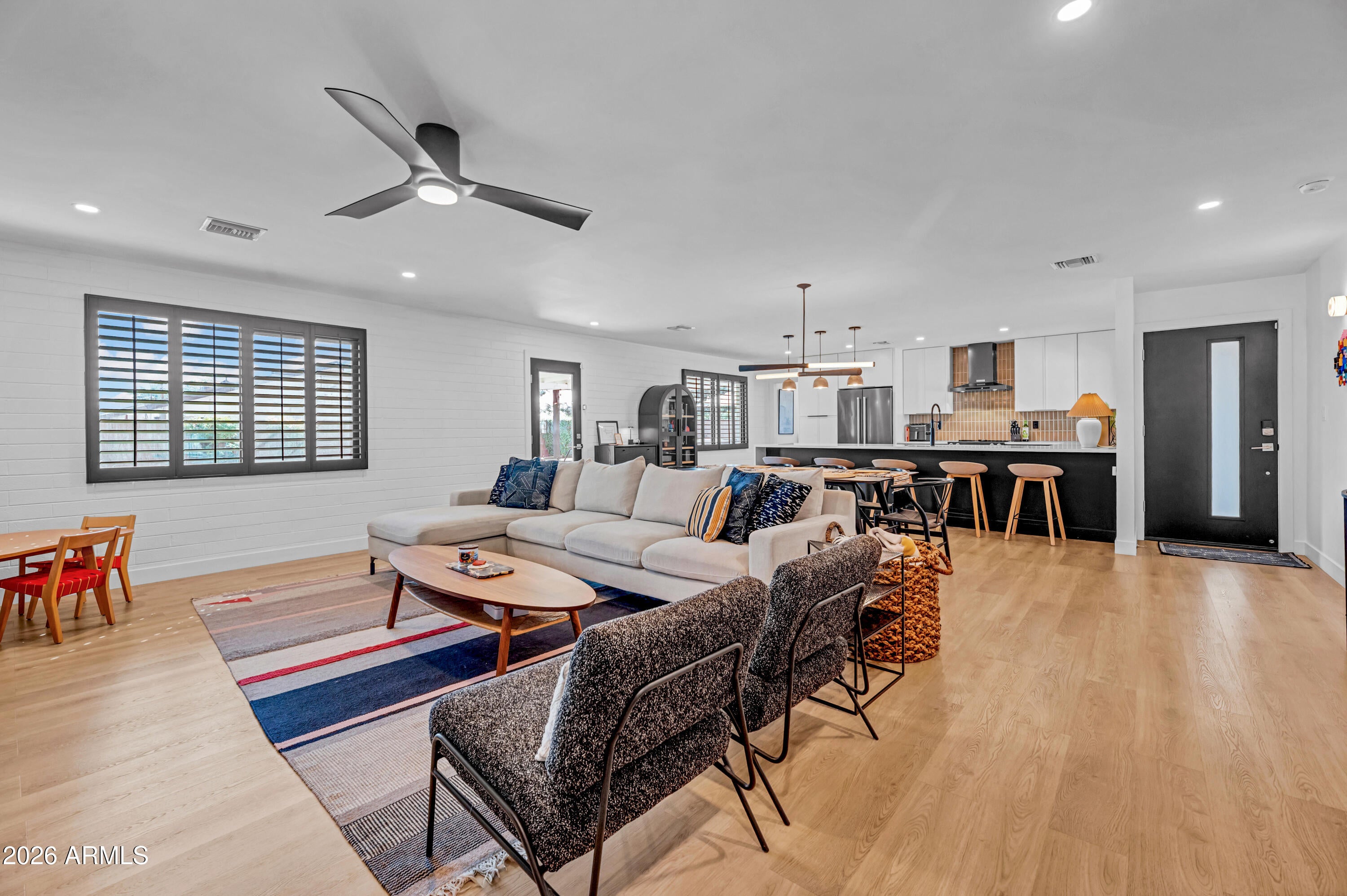2511 N 68TH Place