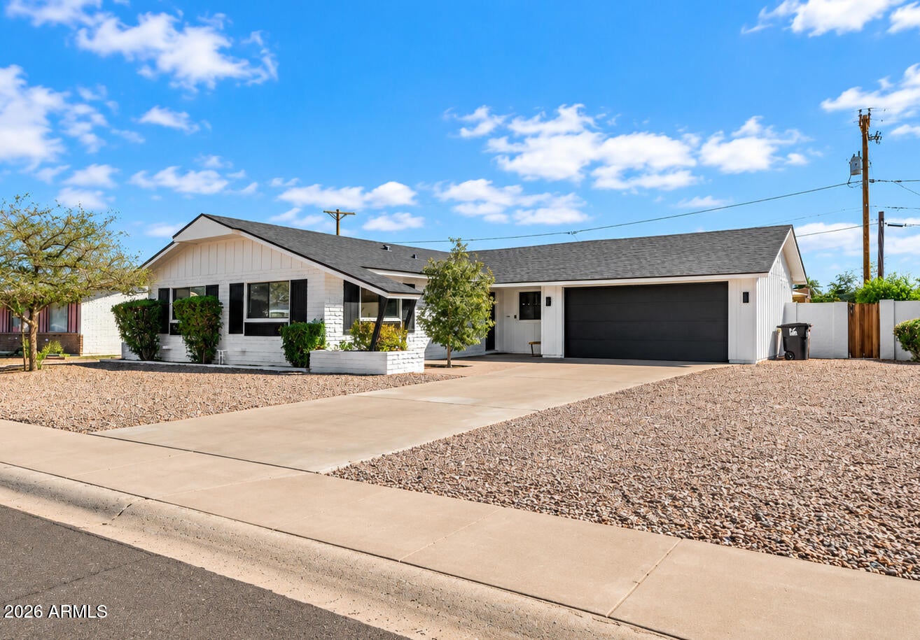 2511 N 68TH Place