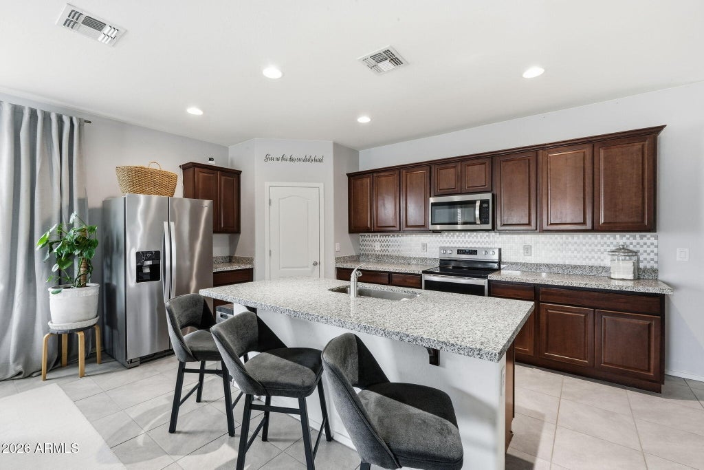 Photo of 1677 E Kingman Place, Casa Grande, AZ 85122 (MLS # 7074300)