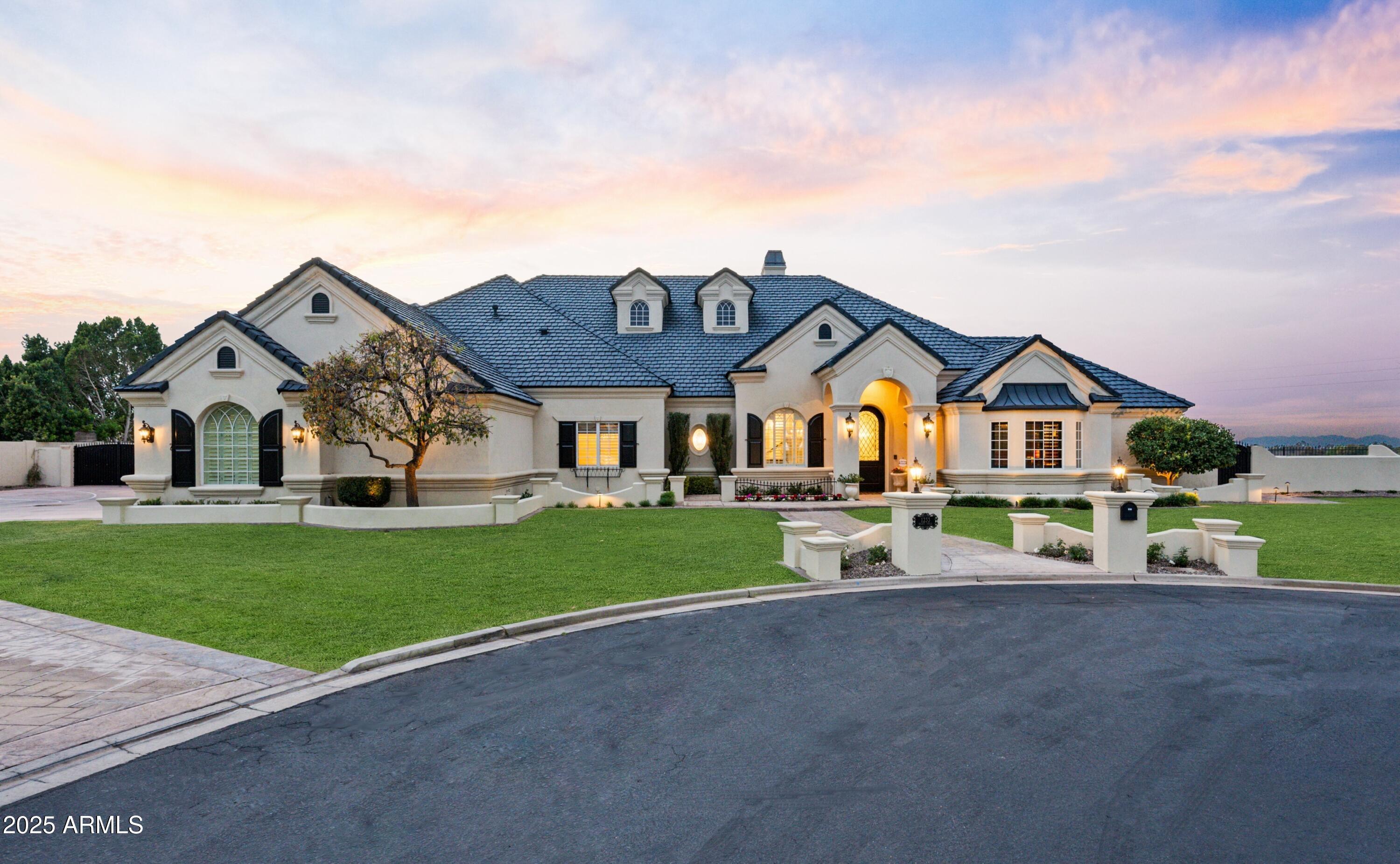 1233 E Salado Circle
