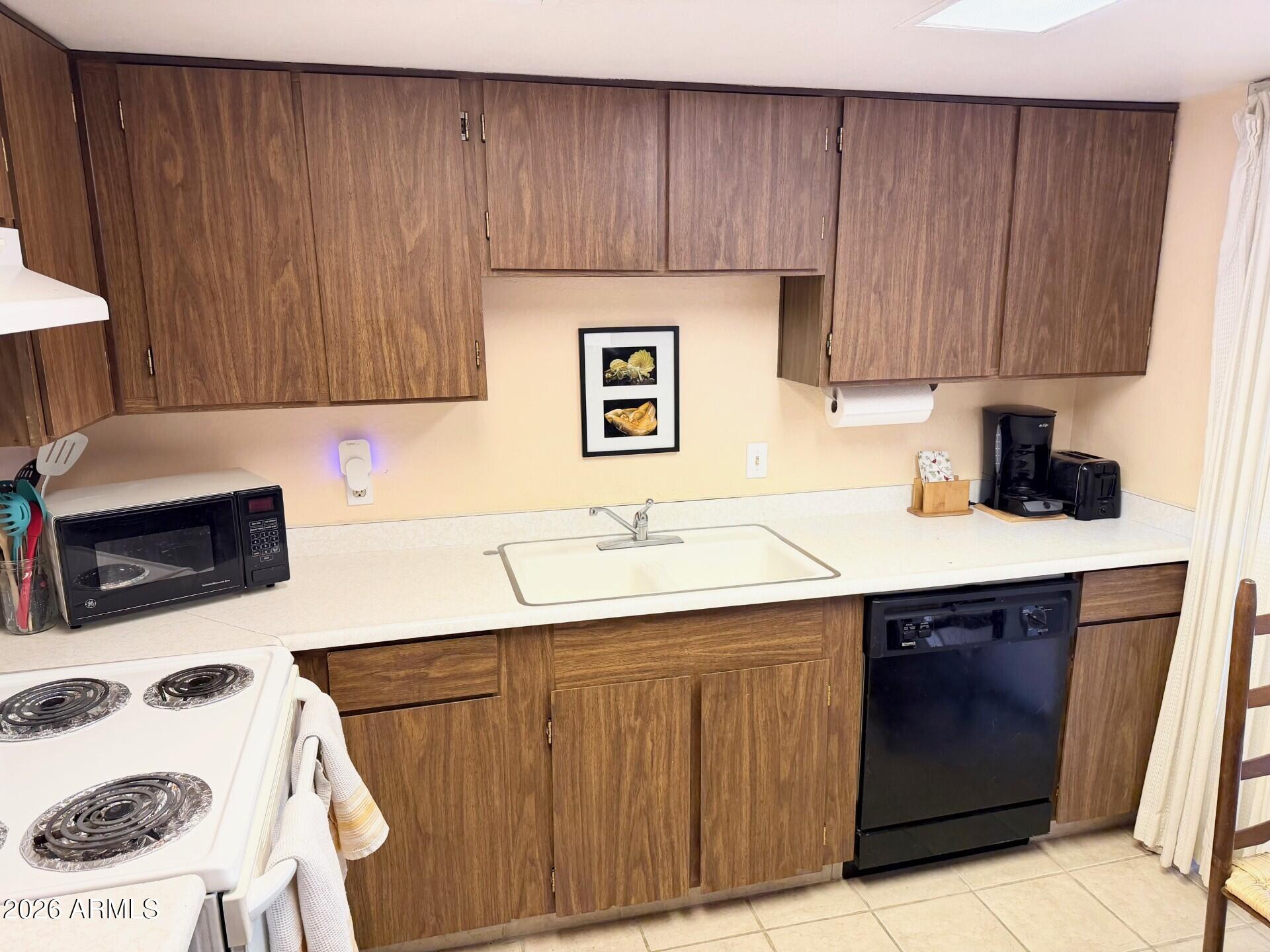 460 S DESERT PALM --