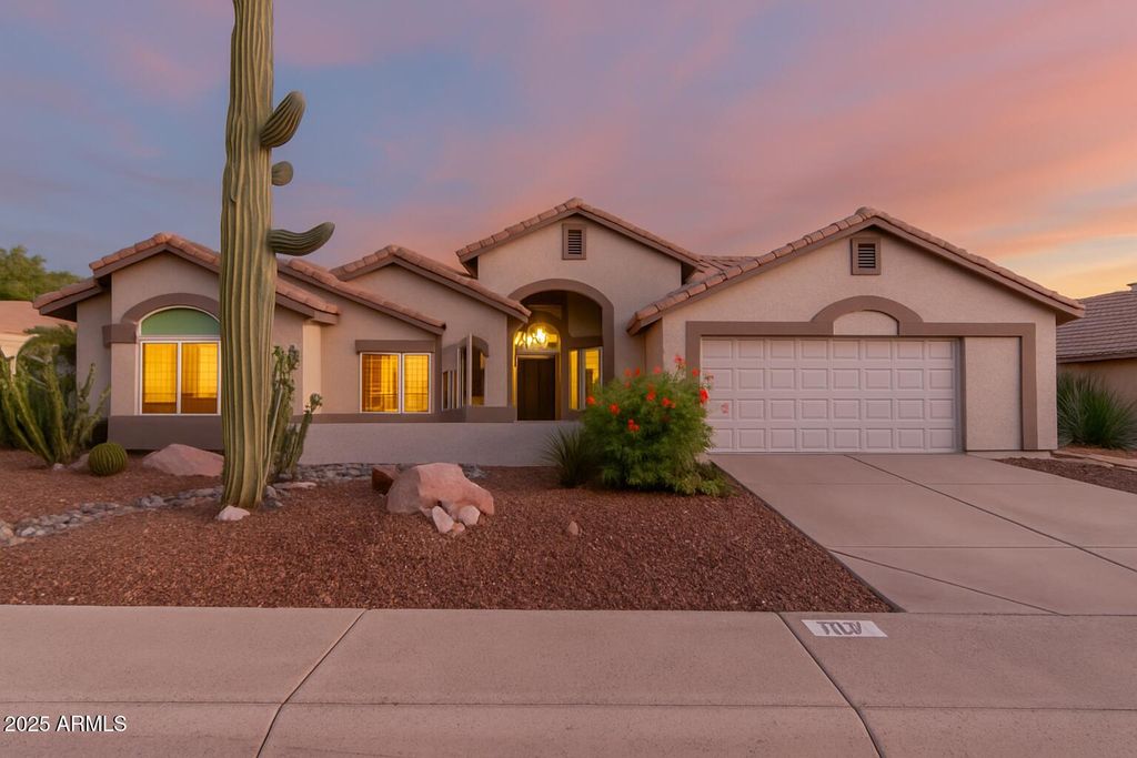 Photo of 8807 E Saguaro Blossom Road, Gold Canyon, AZ 85118 (MLS # 6927201)