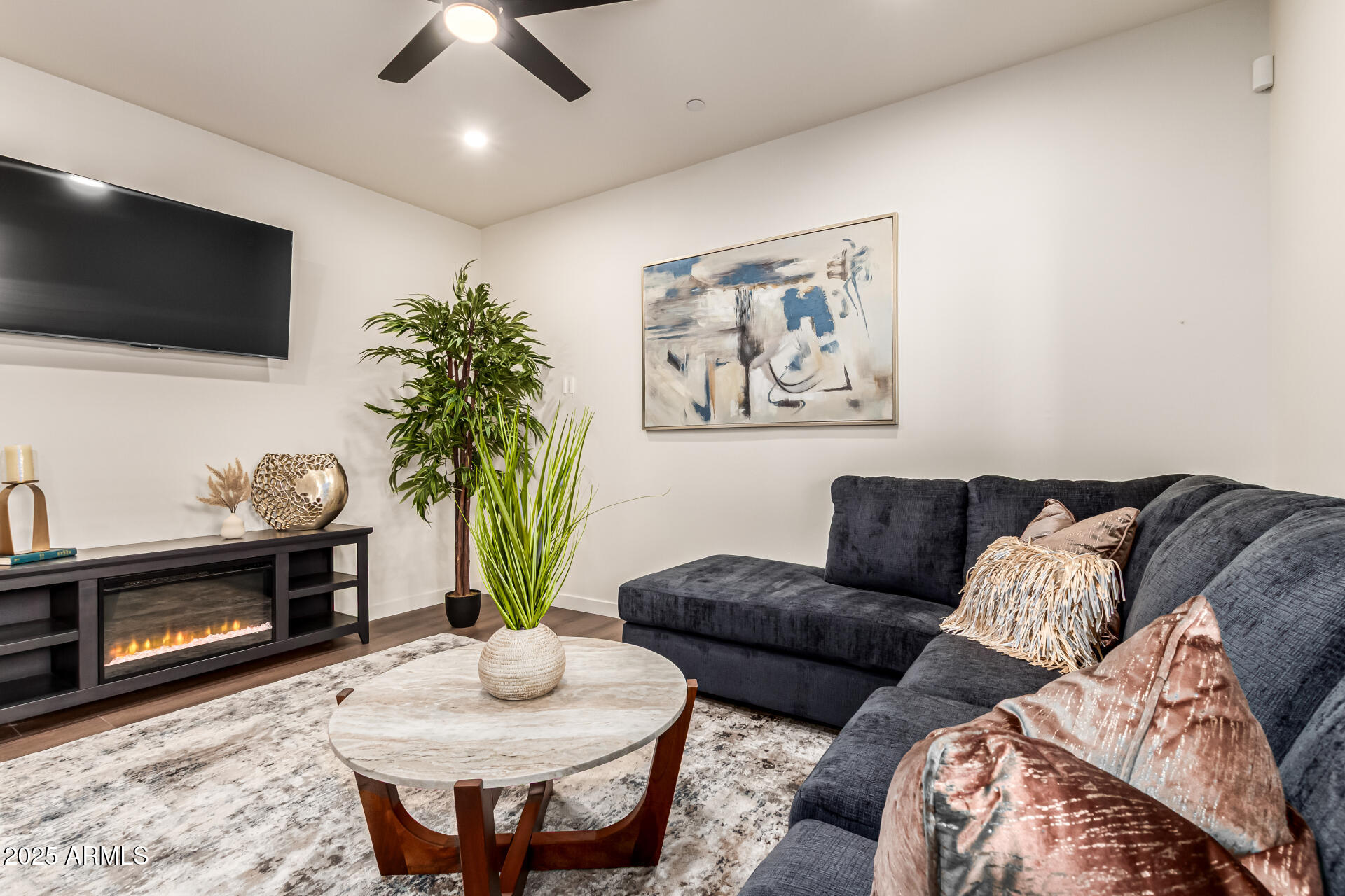 12005 N Panorama Drive 202