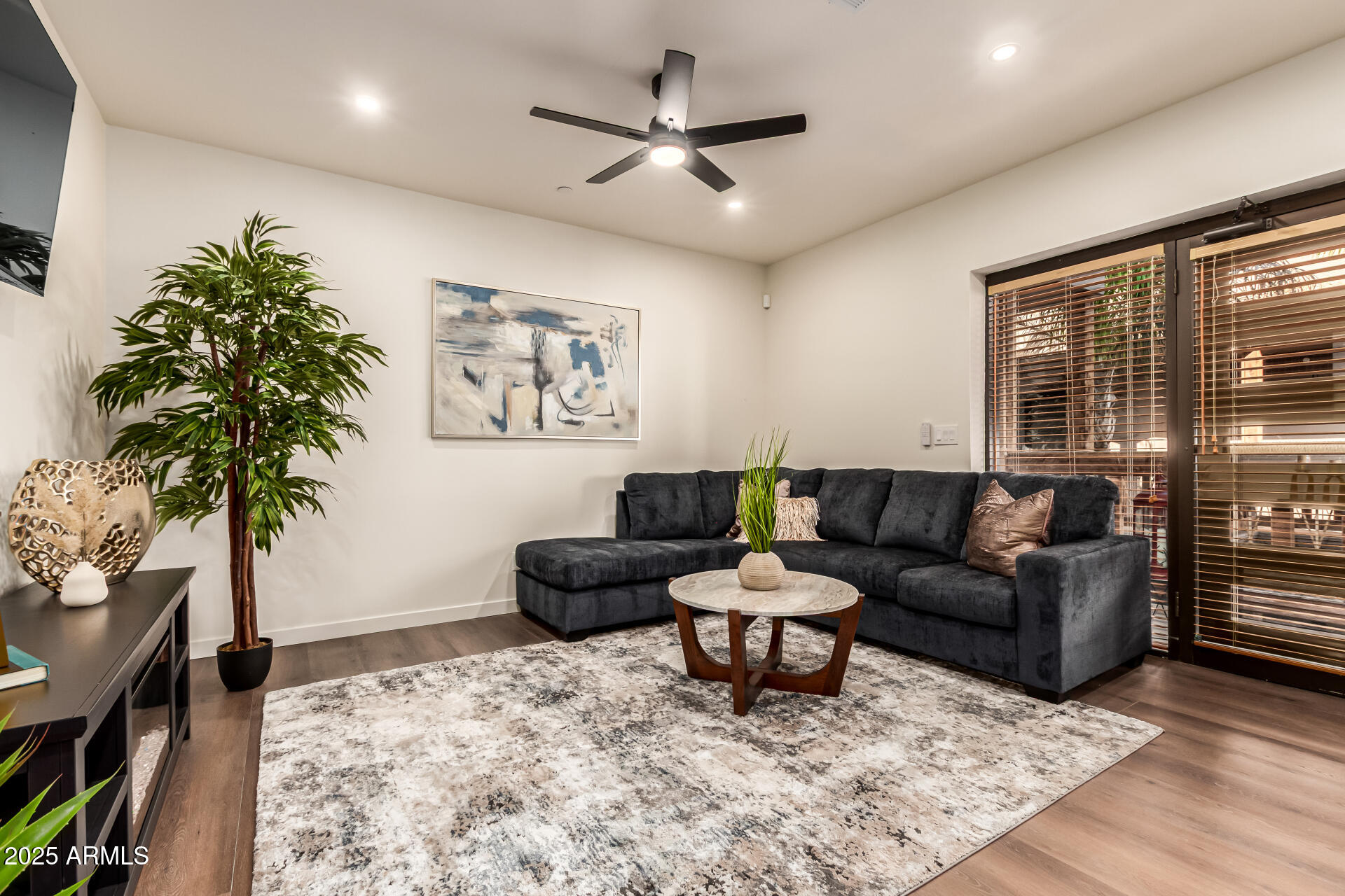 12005 N Panorama Drive 202