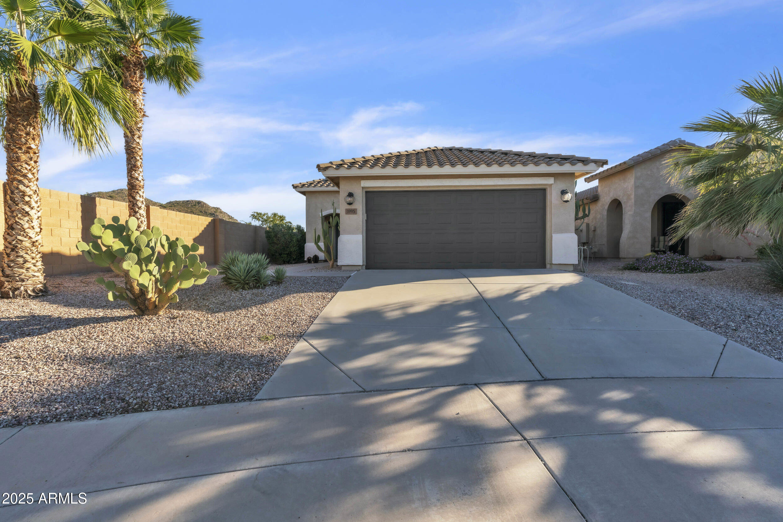 1995 W KRISTINA Avenue