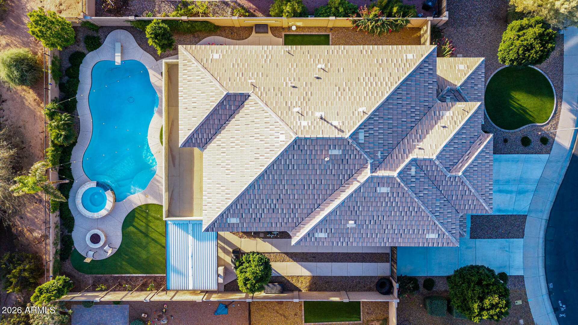 11049 E THATCHER Avenue