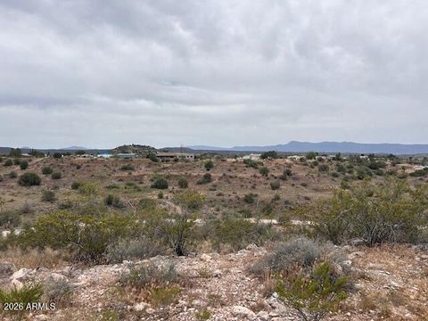 Photo of 00 N Sabres Street #N/A, Lake Montezuma, AZ 86342 (MLS # 7013121)