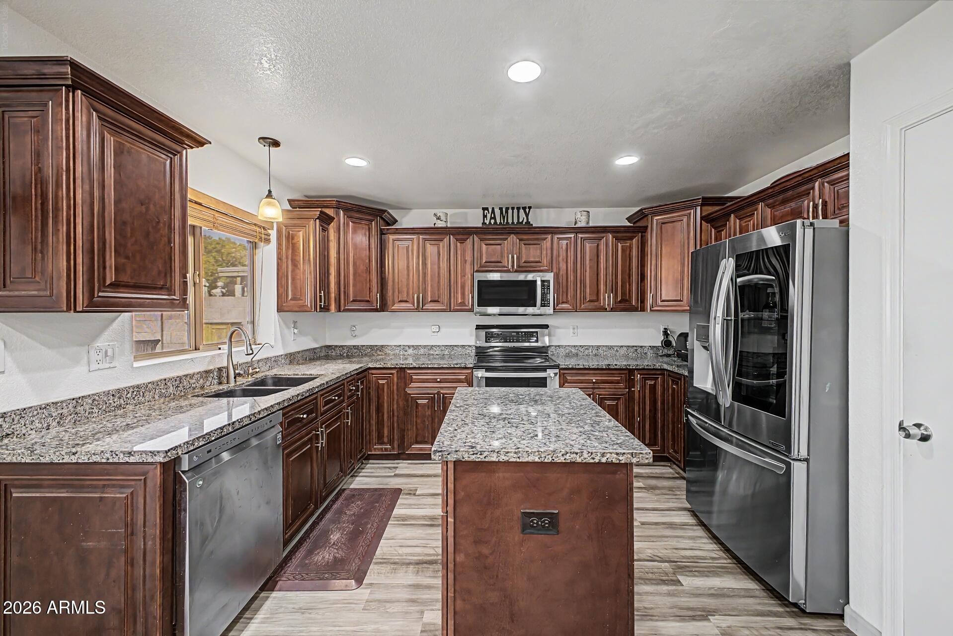3514 N 105TH Lane