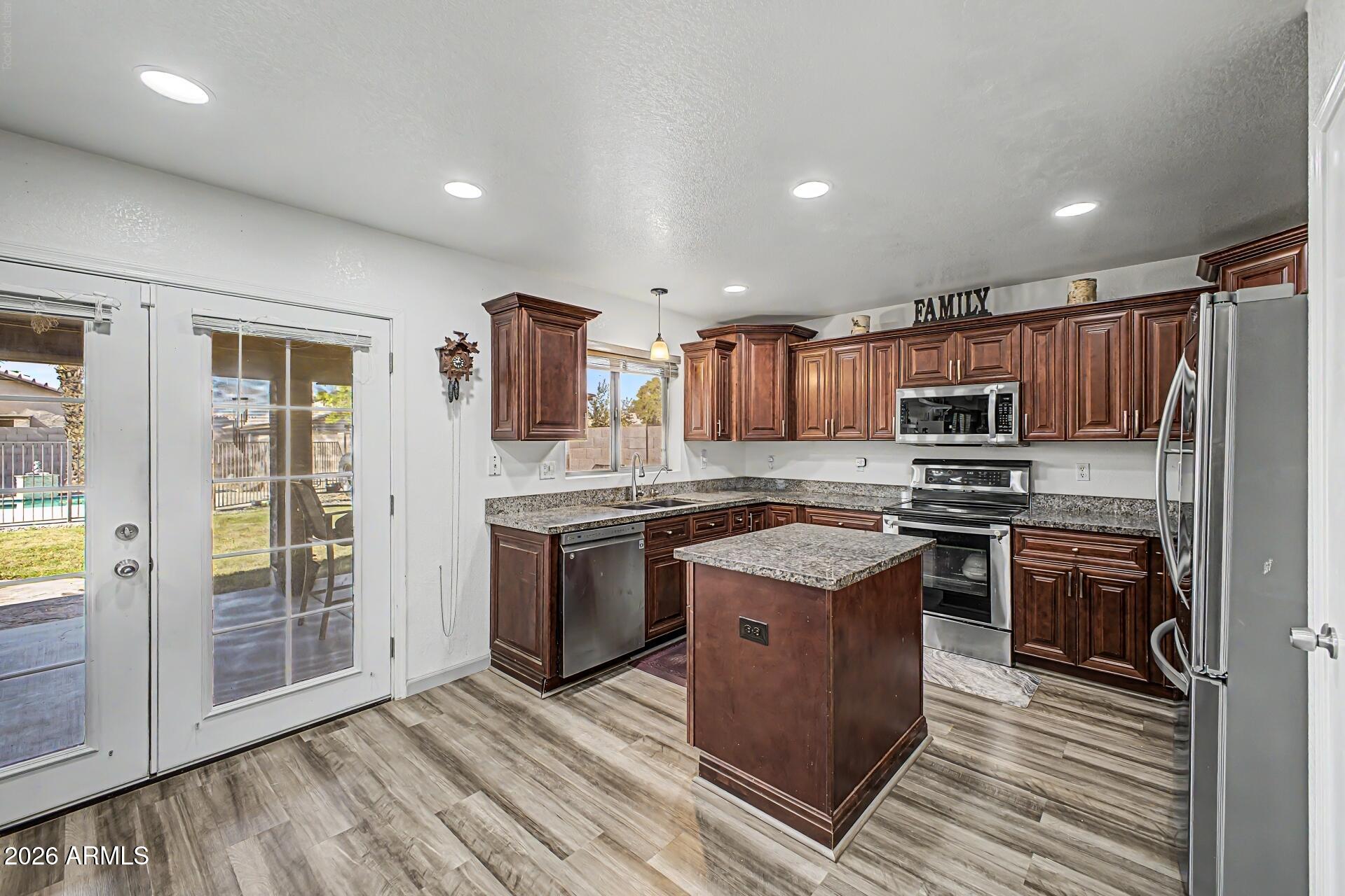 3514 N 105TH Lane