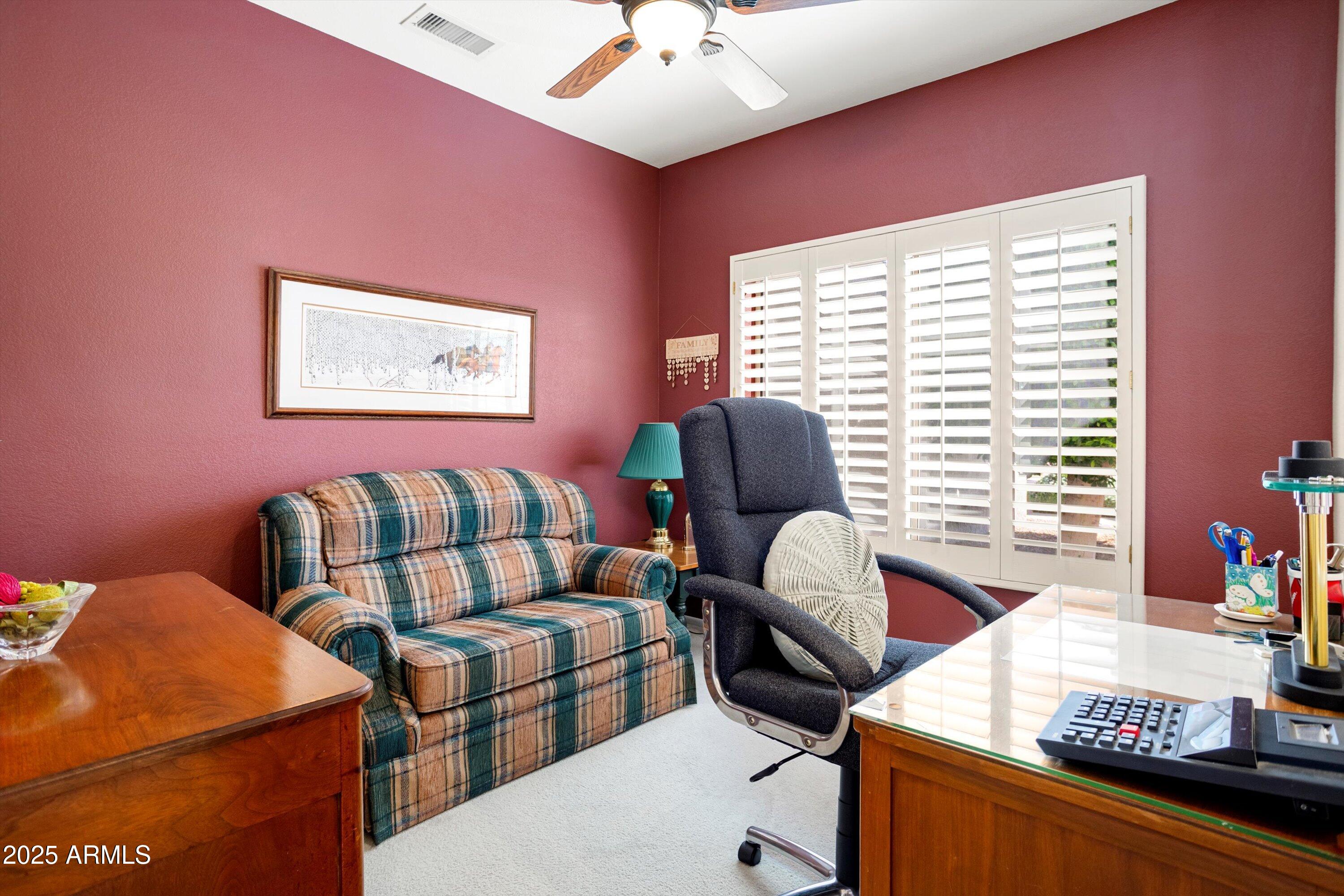 18100 N LAS ROCAS Way