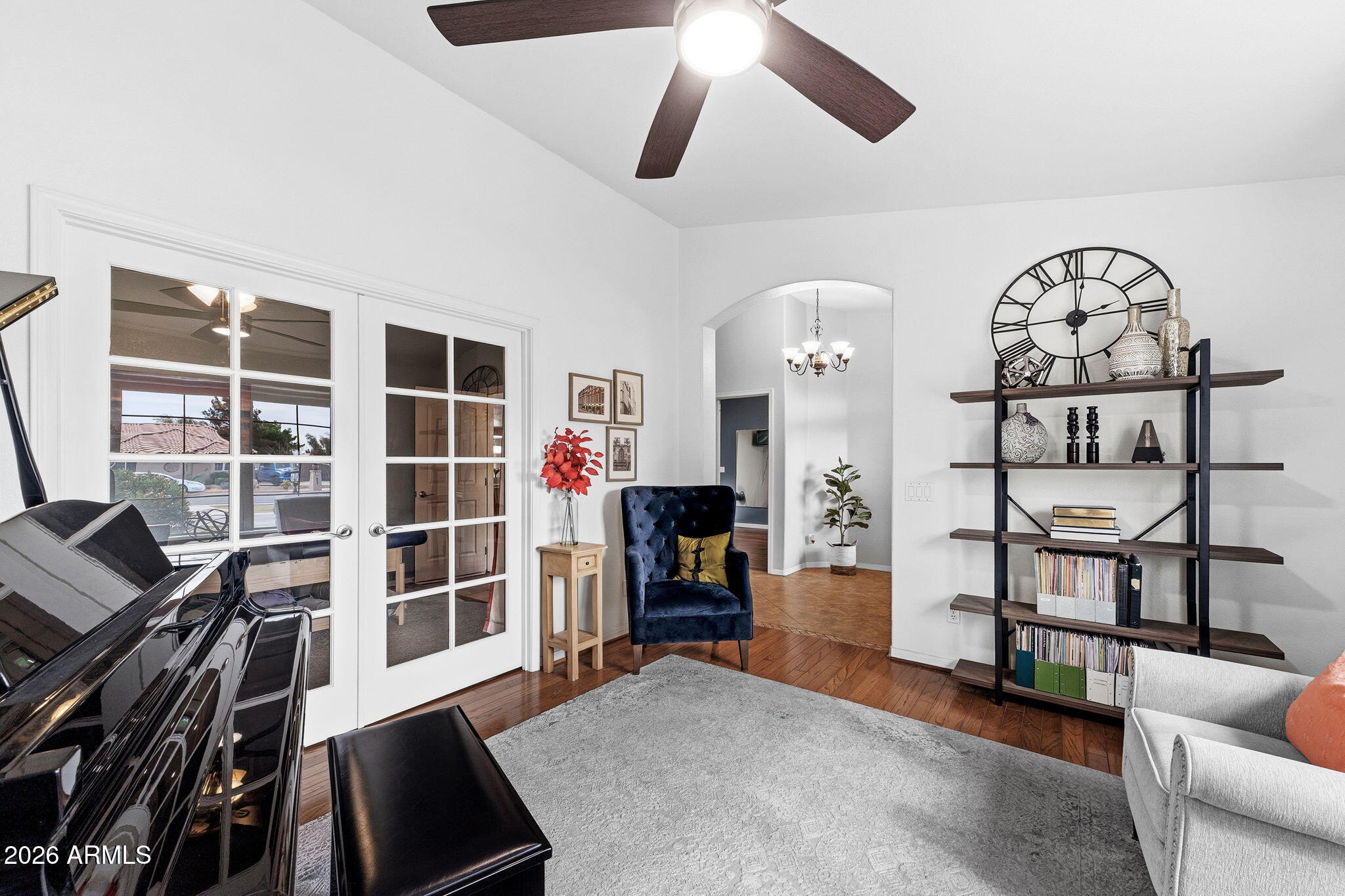 1822 E LEXINGTON Avenue N