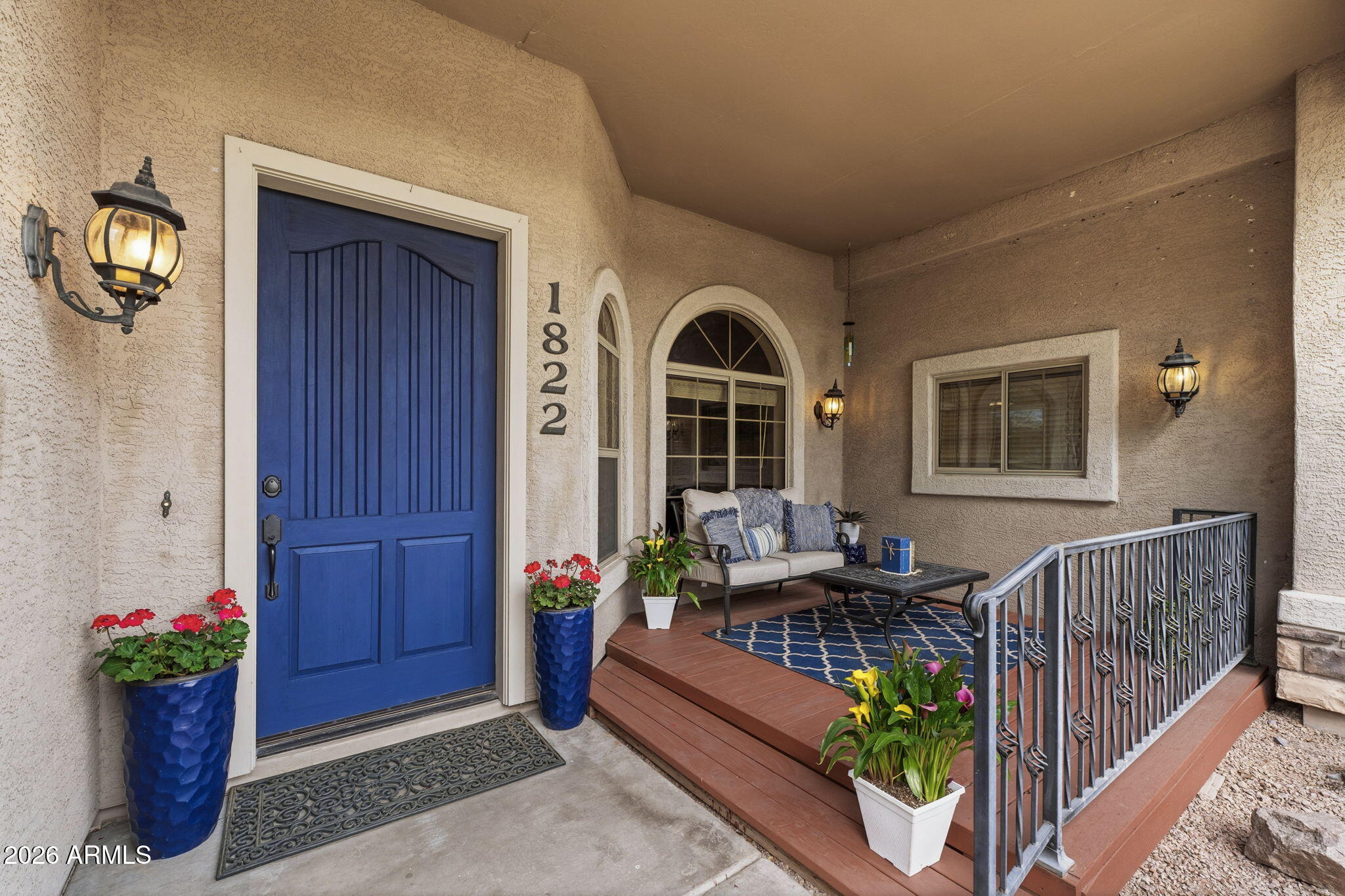 1822 E LEXINGTON Avenue N