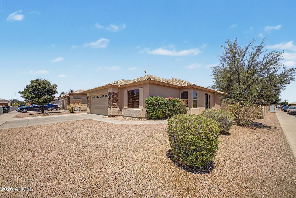 Photo of 12502 W Grant Street, Avondale, AZ 85323 (MLS # 7031288)