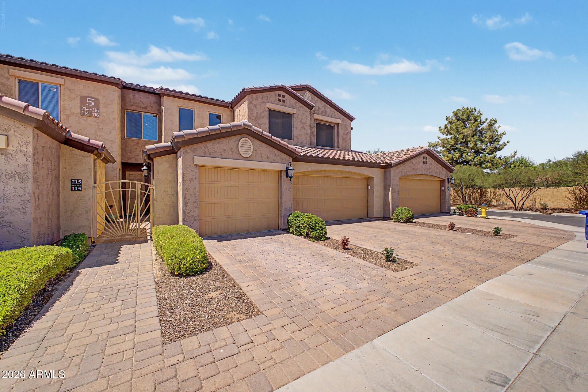 250 W QUEEN CREEK Road 215