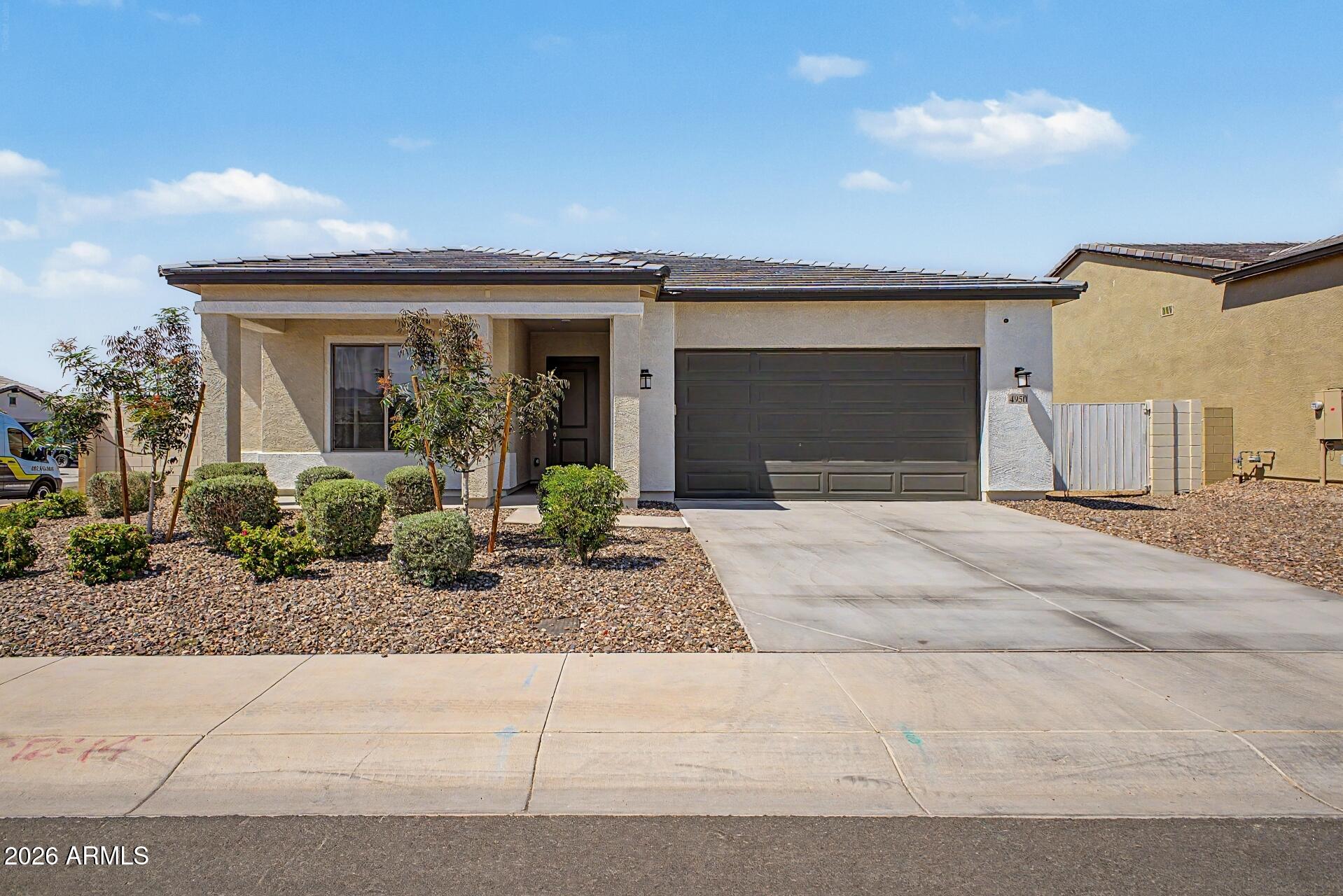 4950 W WEEPING WILLOW Way